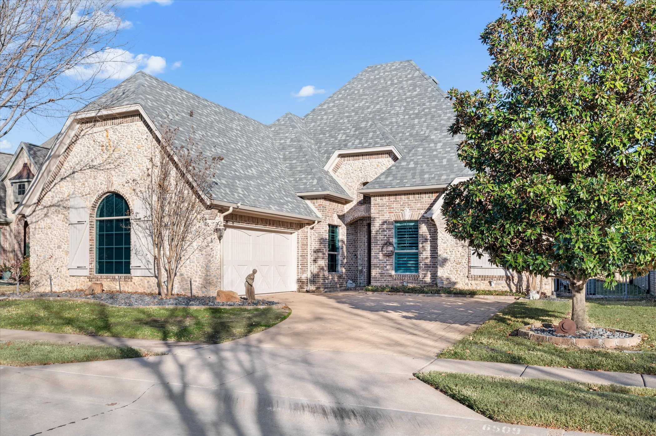 6509 Lorraine Park