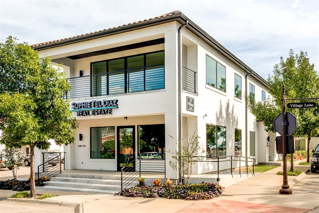 28 Village Lane 200