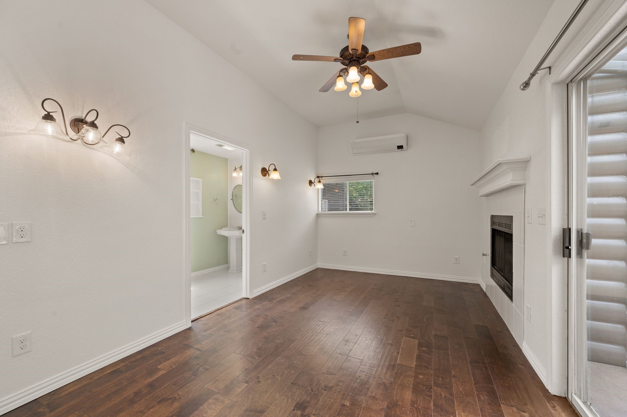 6212 Westcoat Drive