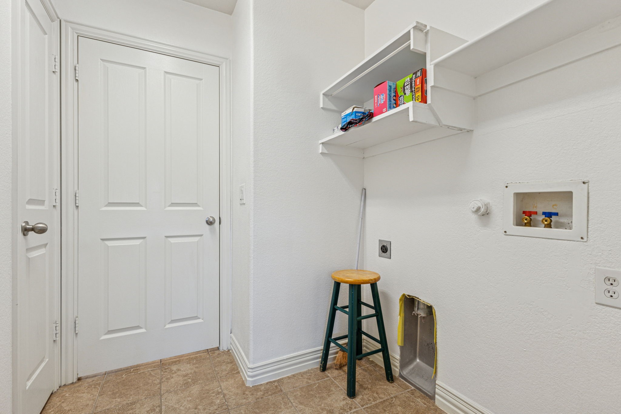 2912 Montalbo