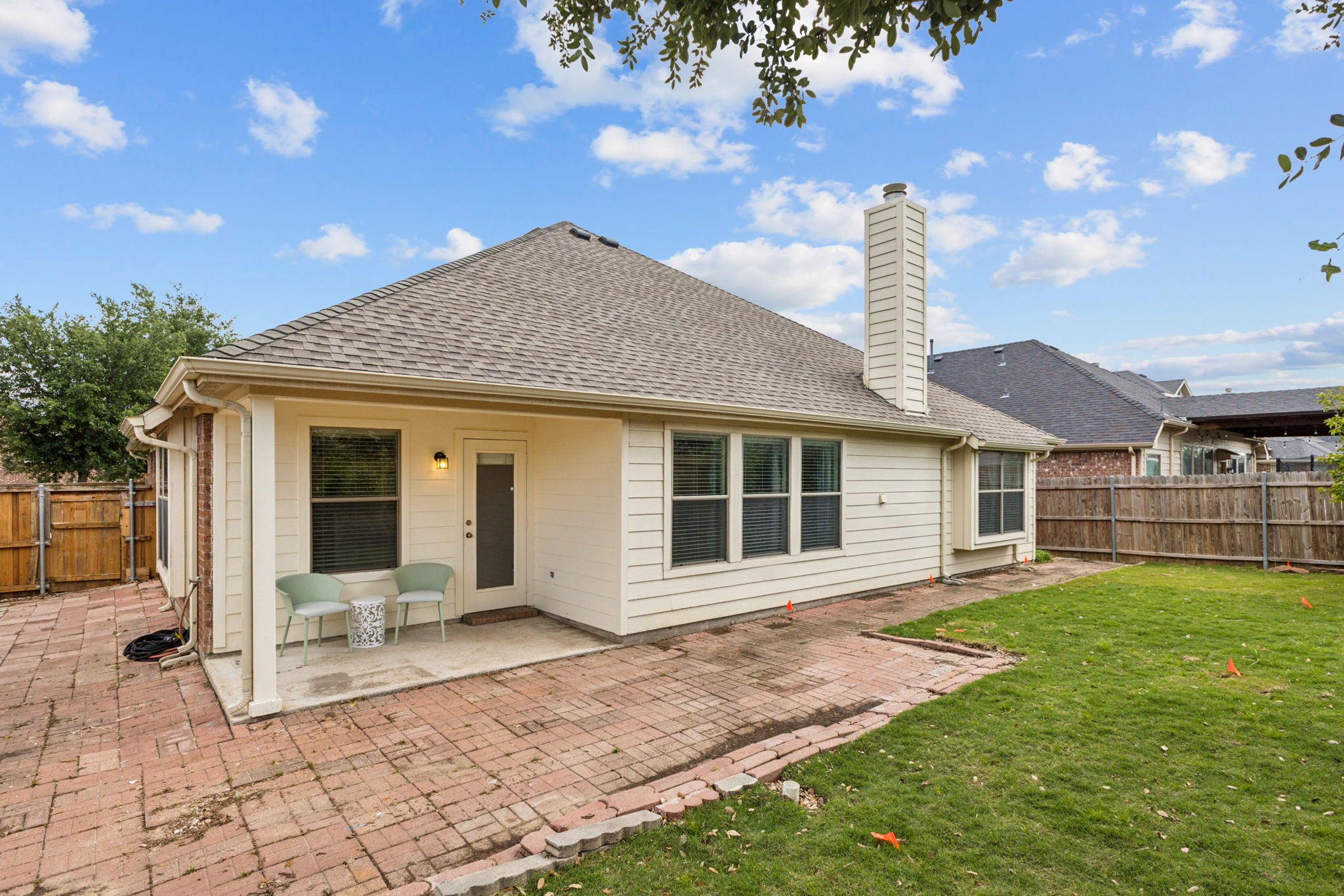 2912 Montalbo