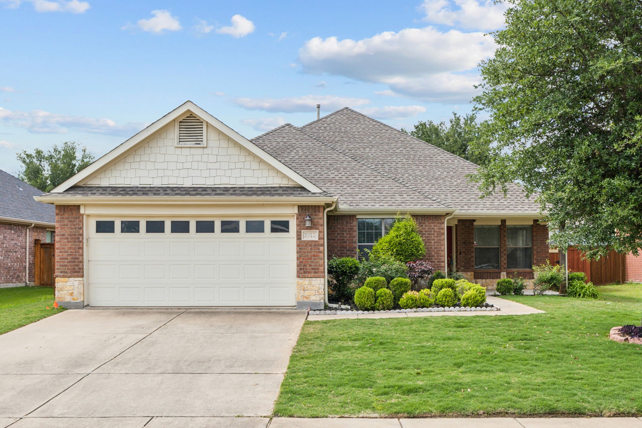 2912 Montalbo