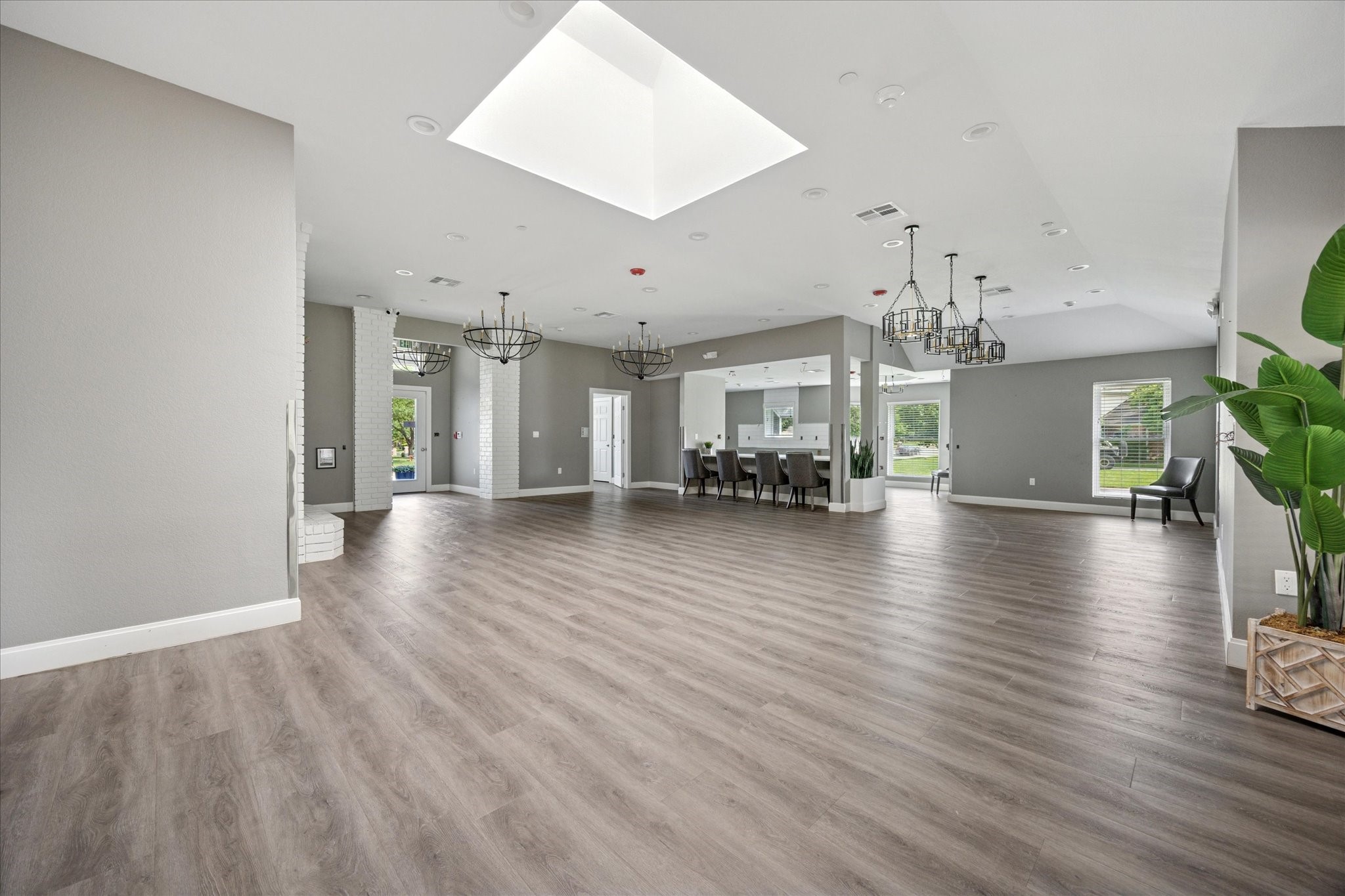 3001 Hurstview Drive