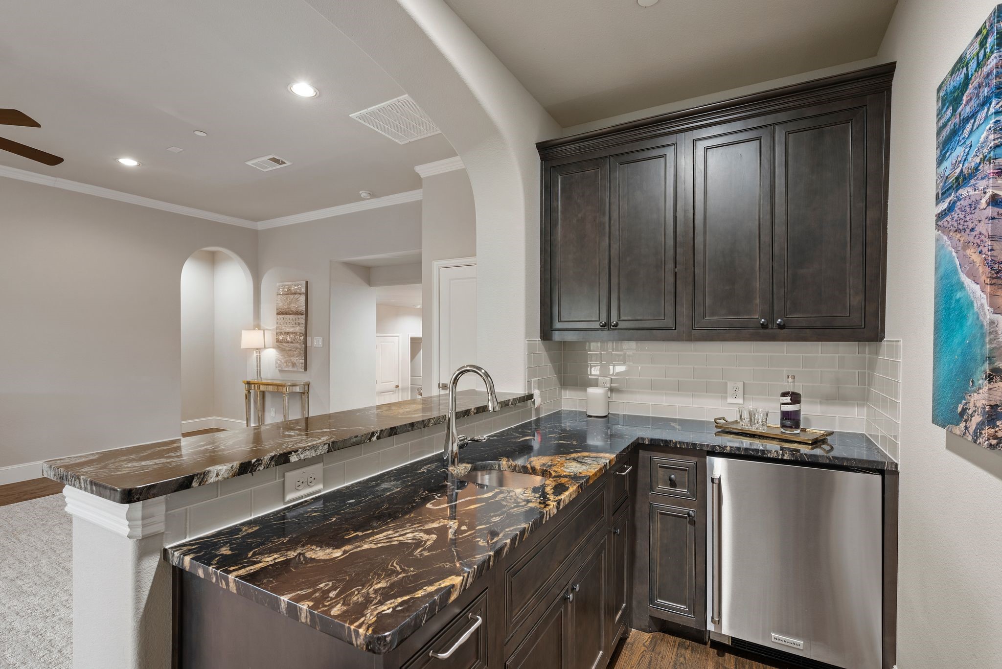916 Lexington Terrace