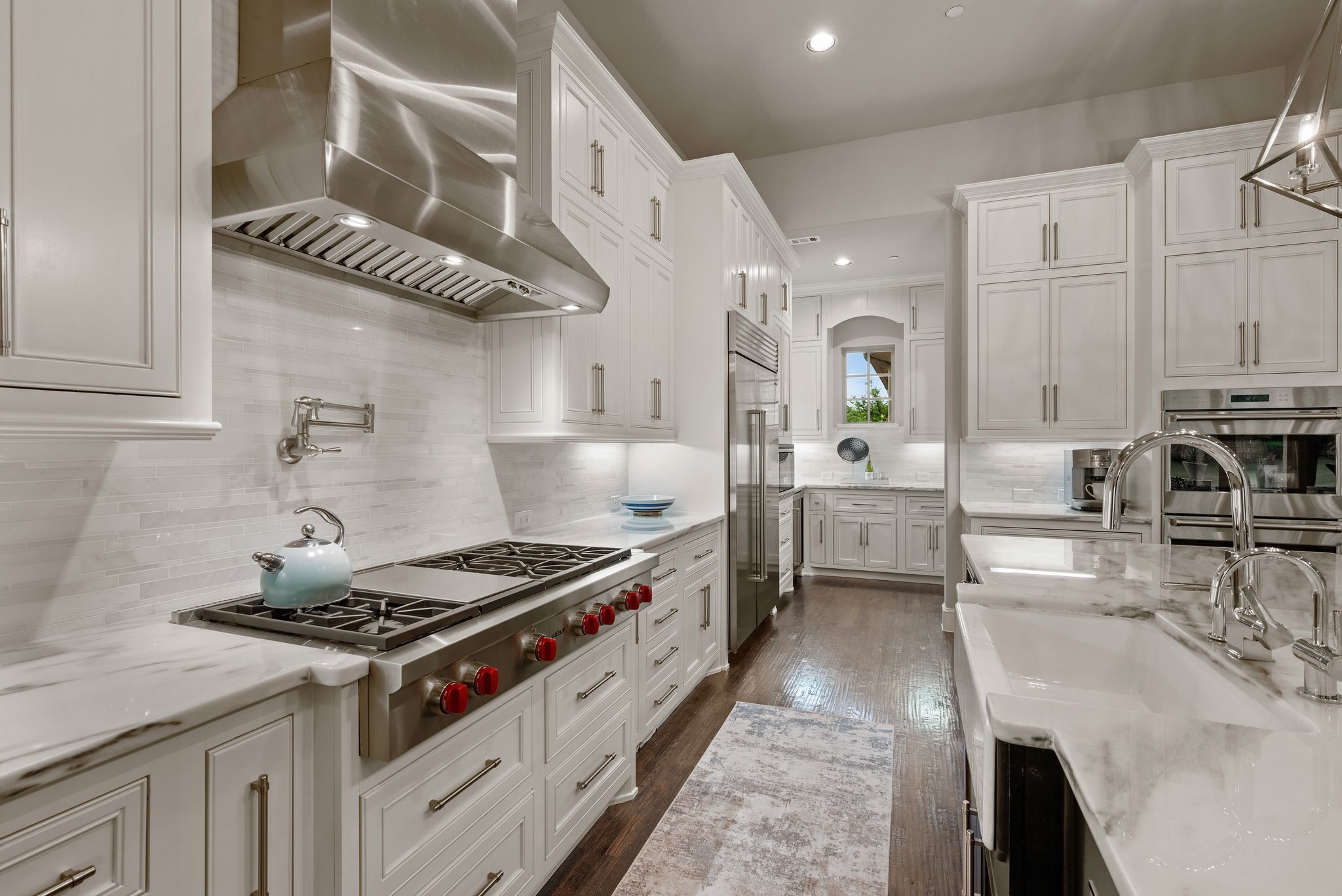 916 Lexington Terrace