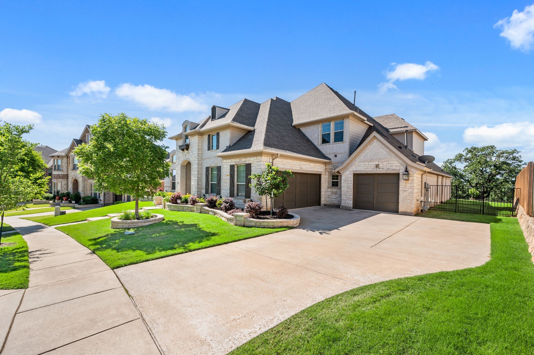 5024 Bateman Road