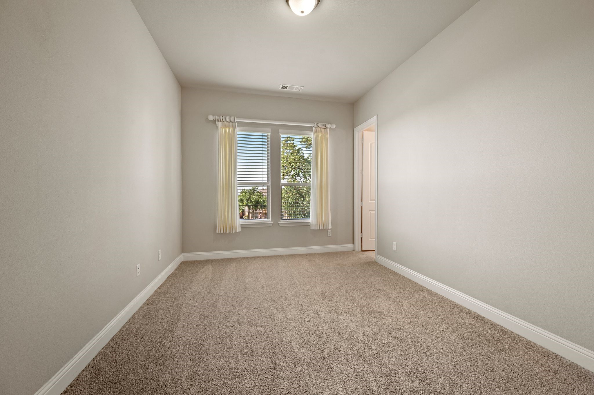 5024 Bateman Road