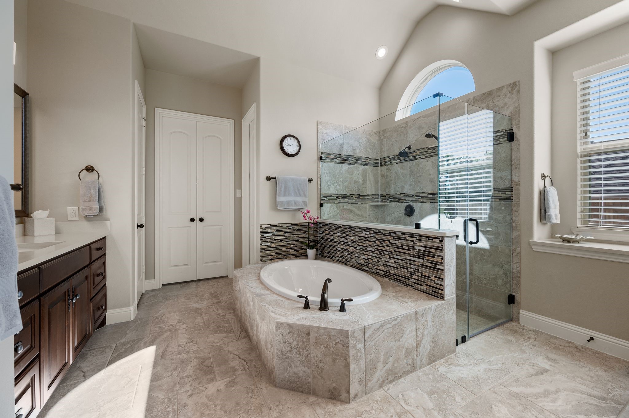 5024 Bateman Road