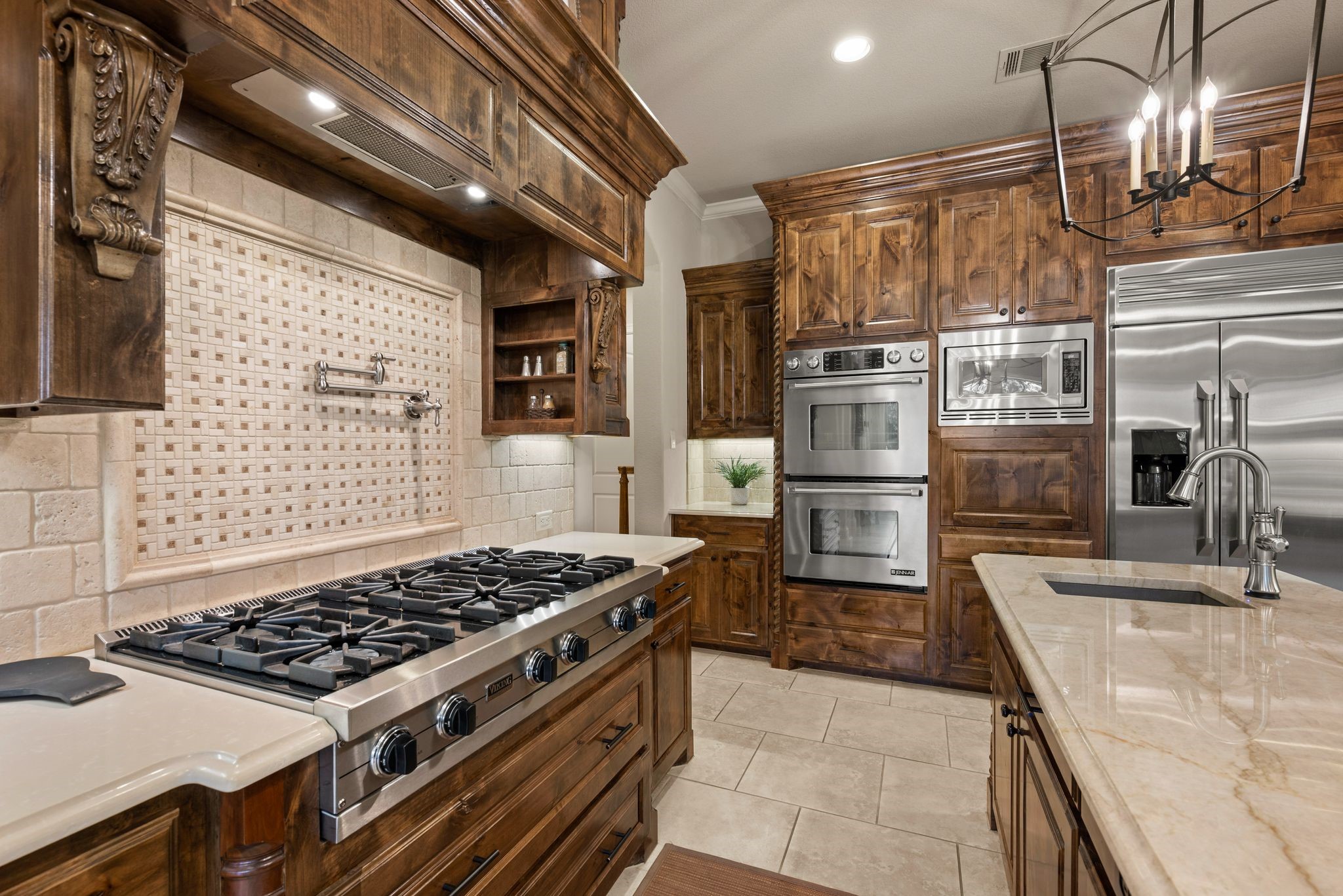 716 Tappen Shire