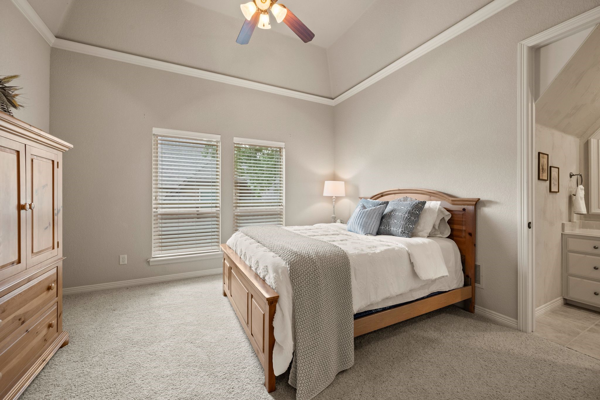 716 Tappen Shire