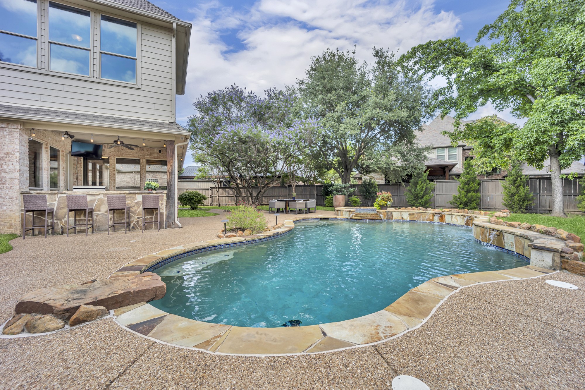 7209 Braemar Terrace