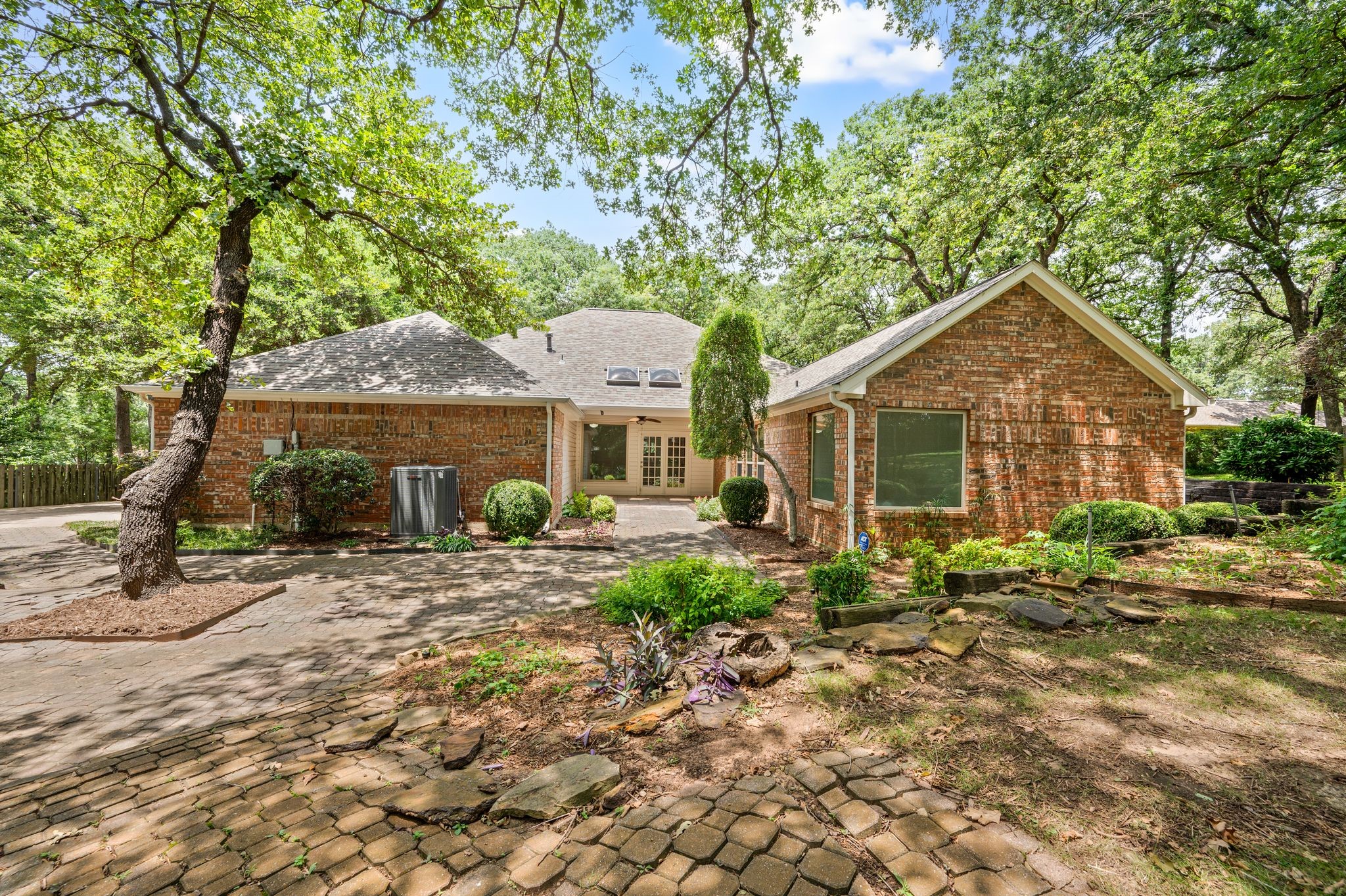 1535 Windsor Forest Trail