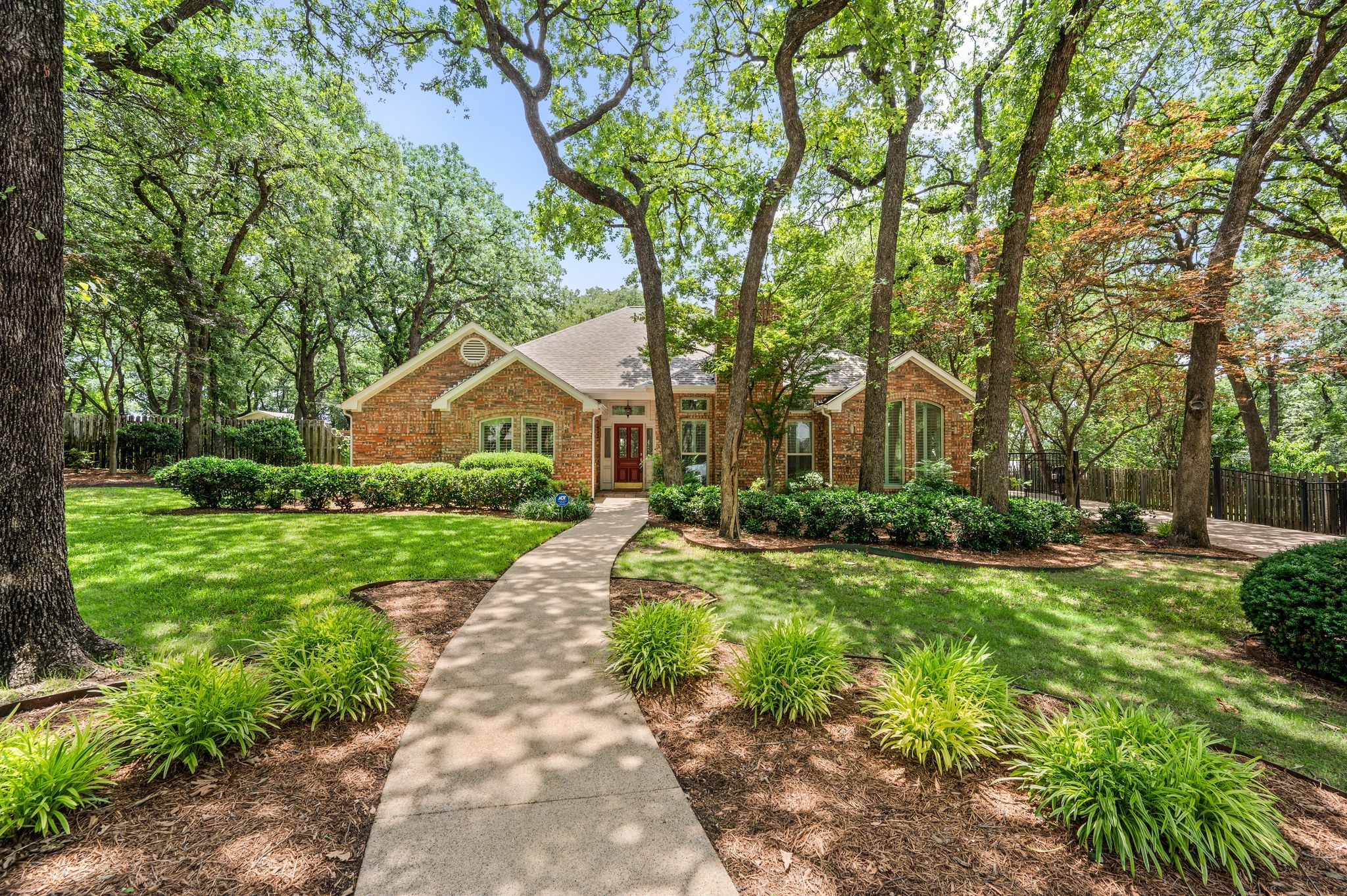 1535 Windsor Forest Trail