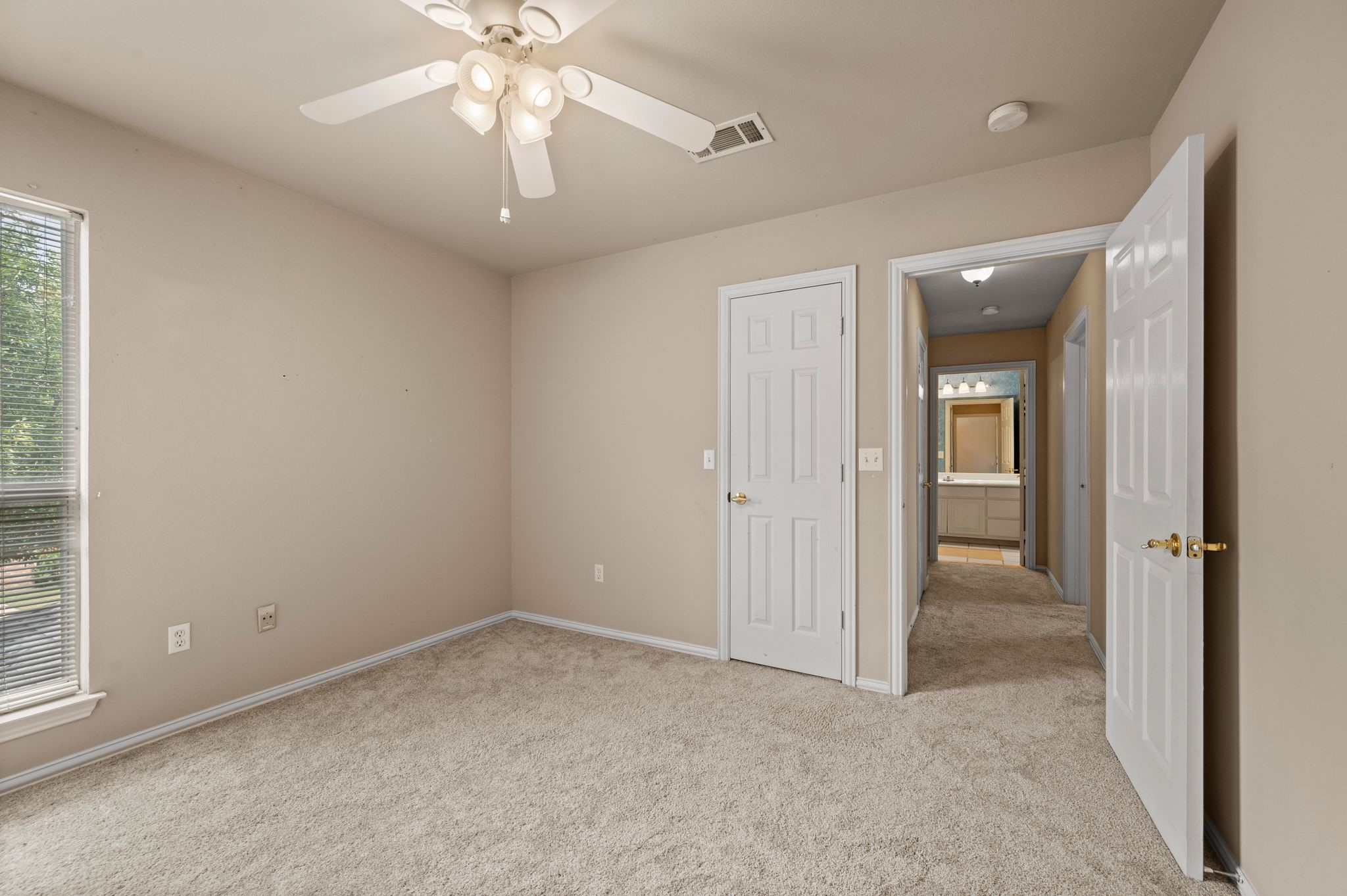 1919 Maplewood Trail