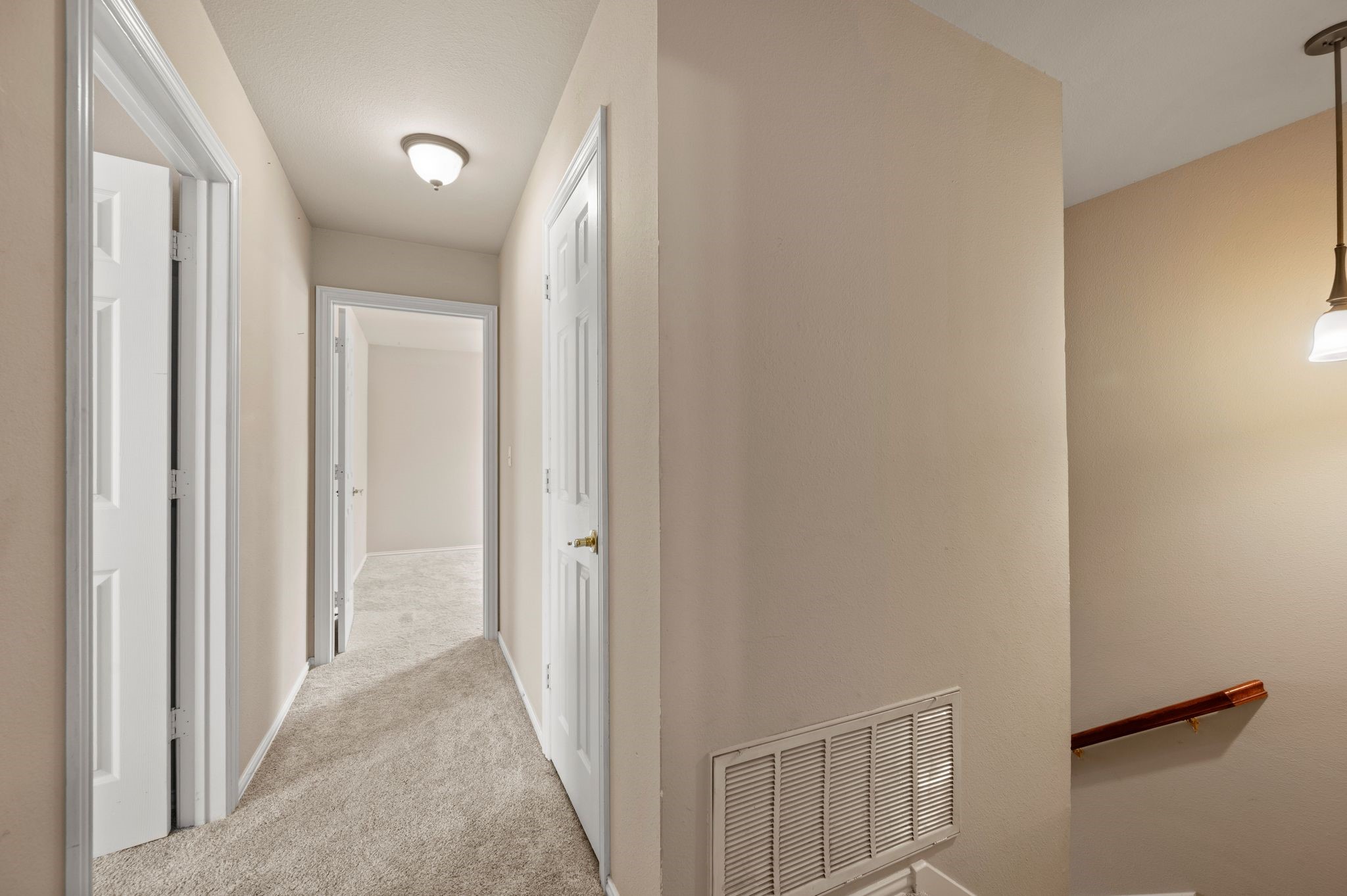1919 Maplewood Trail