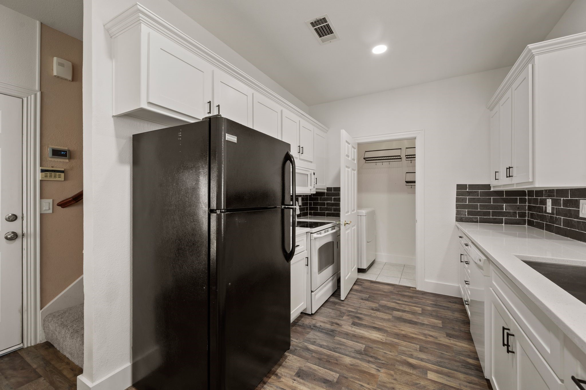 1919 Maplewood Trail