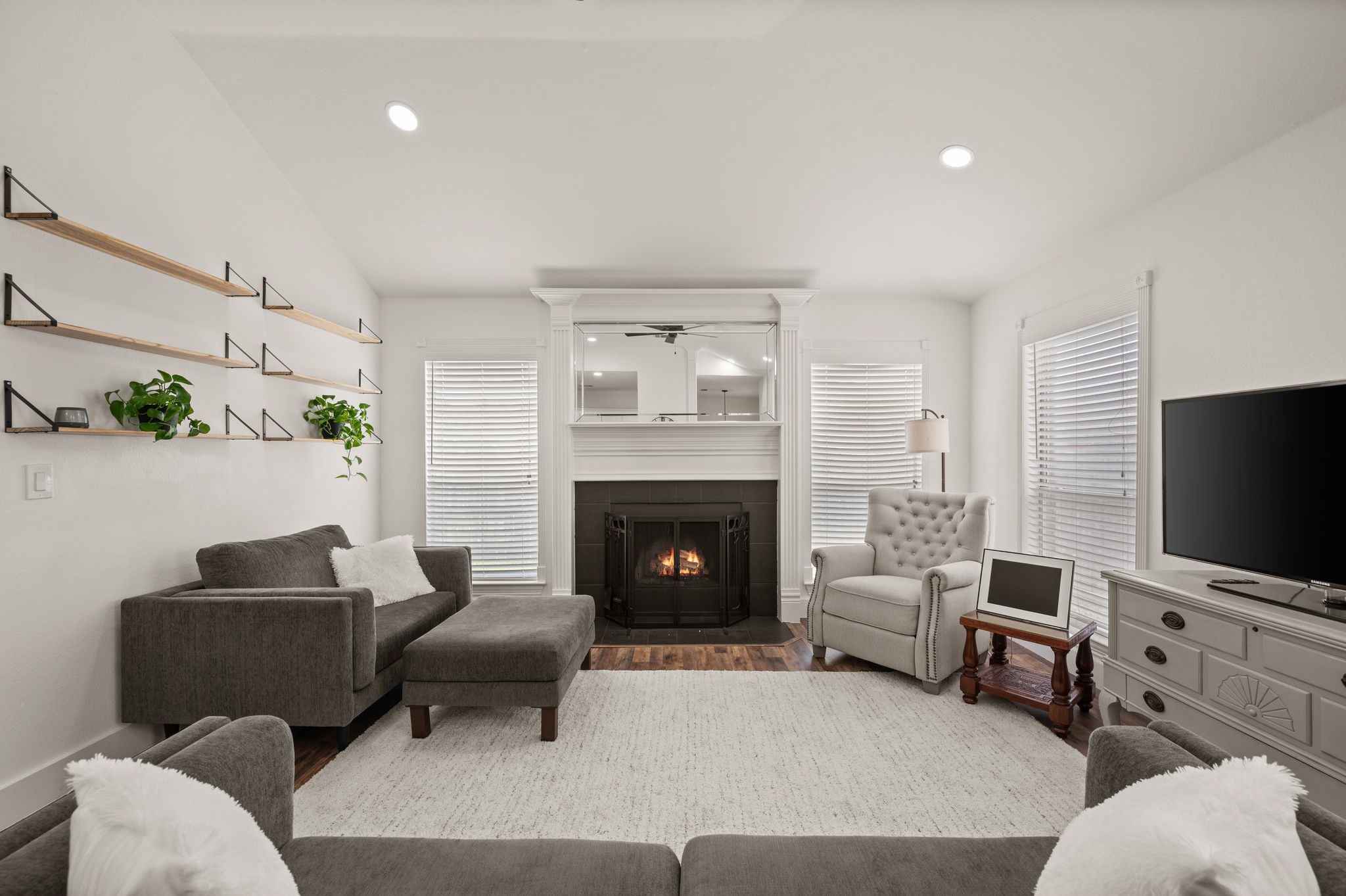 1919 Maplewood Trail