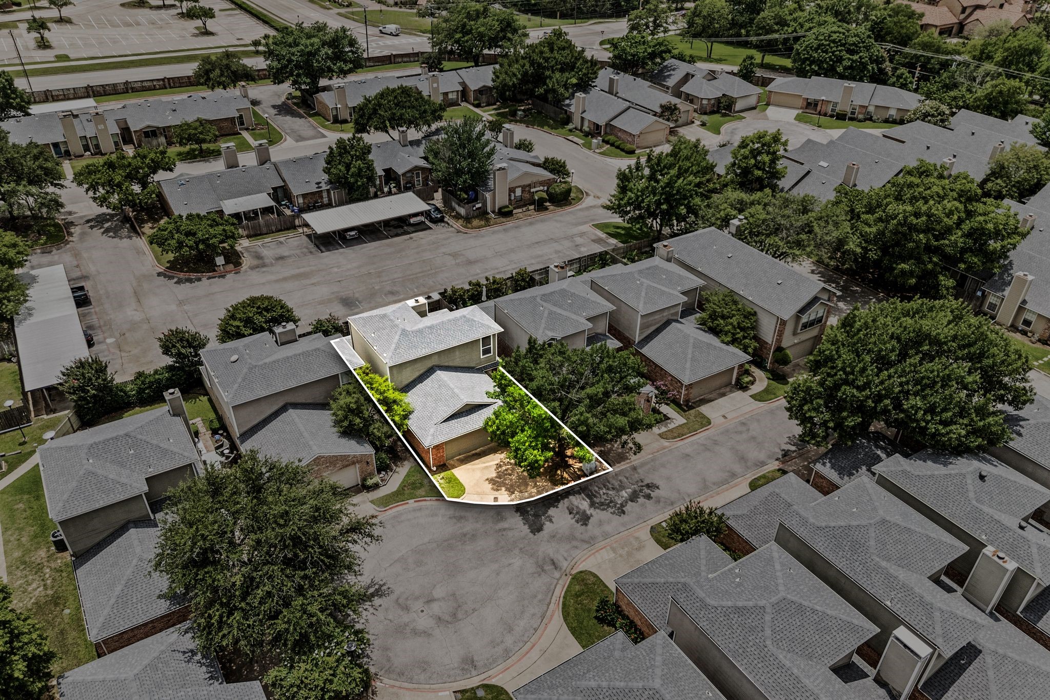 1919 Maplewood Trail