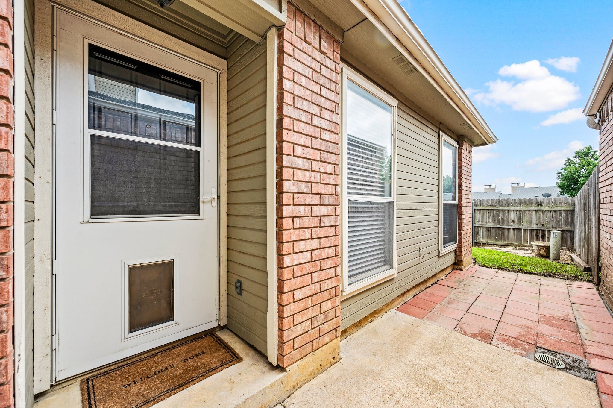 1919 Maplewood Trail