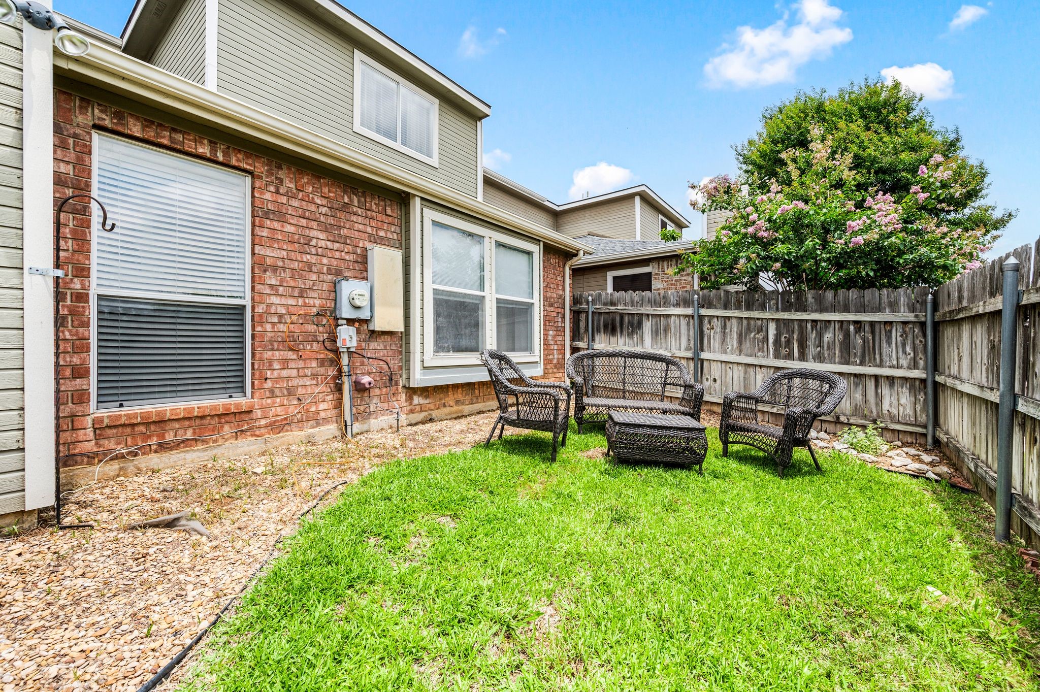 1919 Maplewood Trail