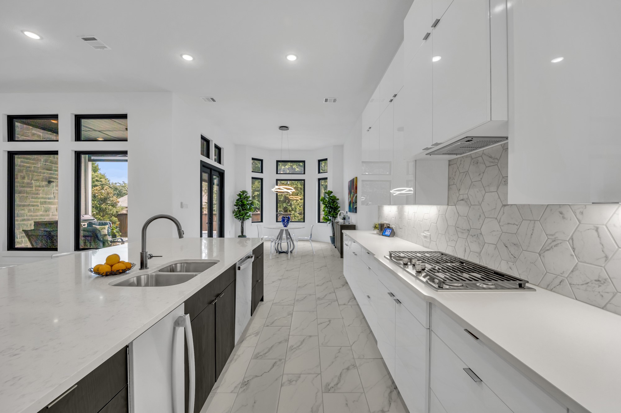 8305 Caballo Drive