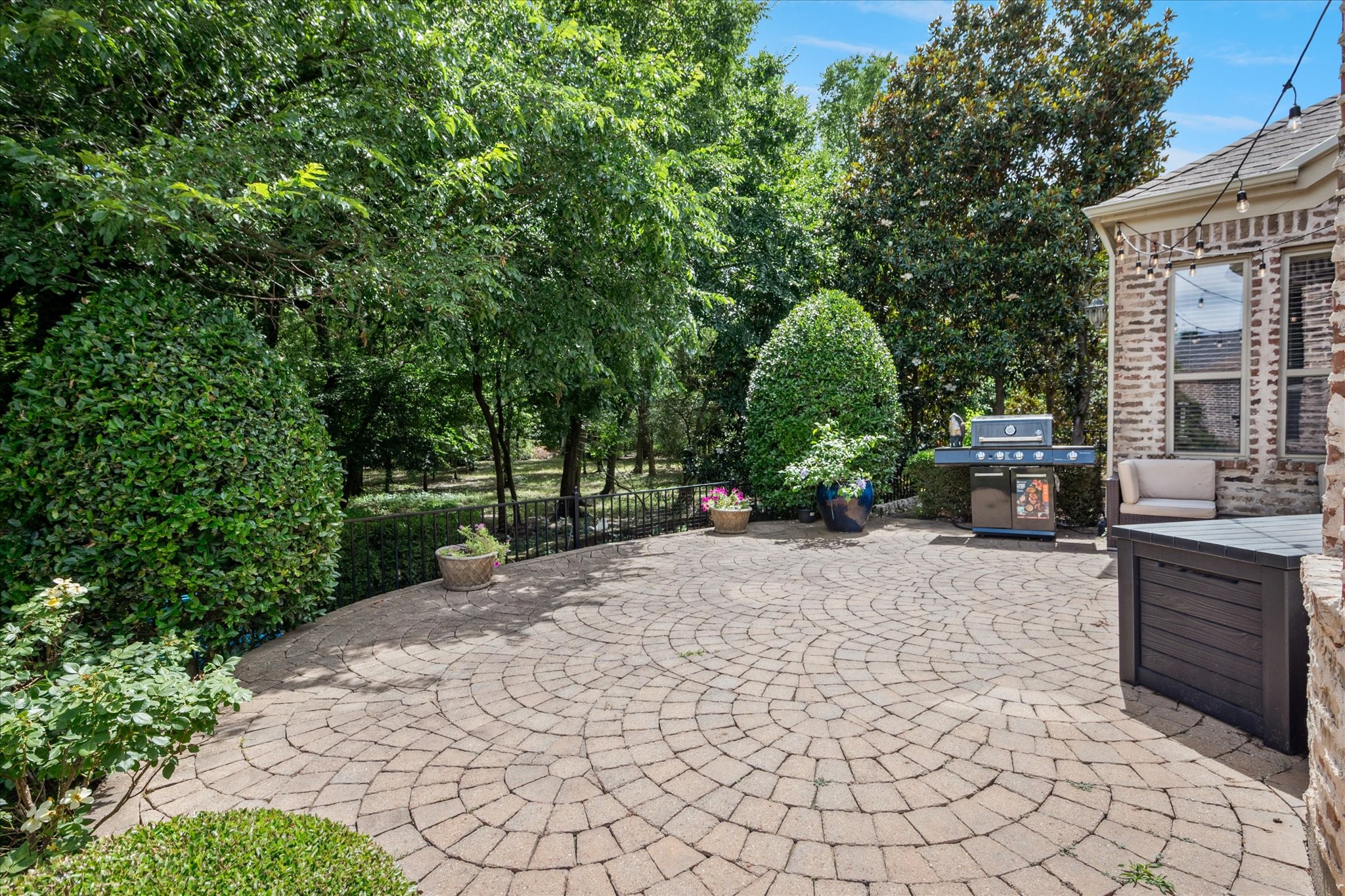 817 Creekview Lane