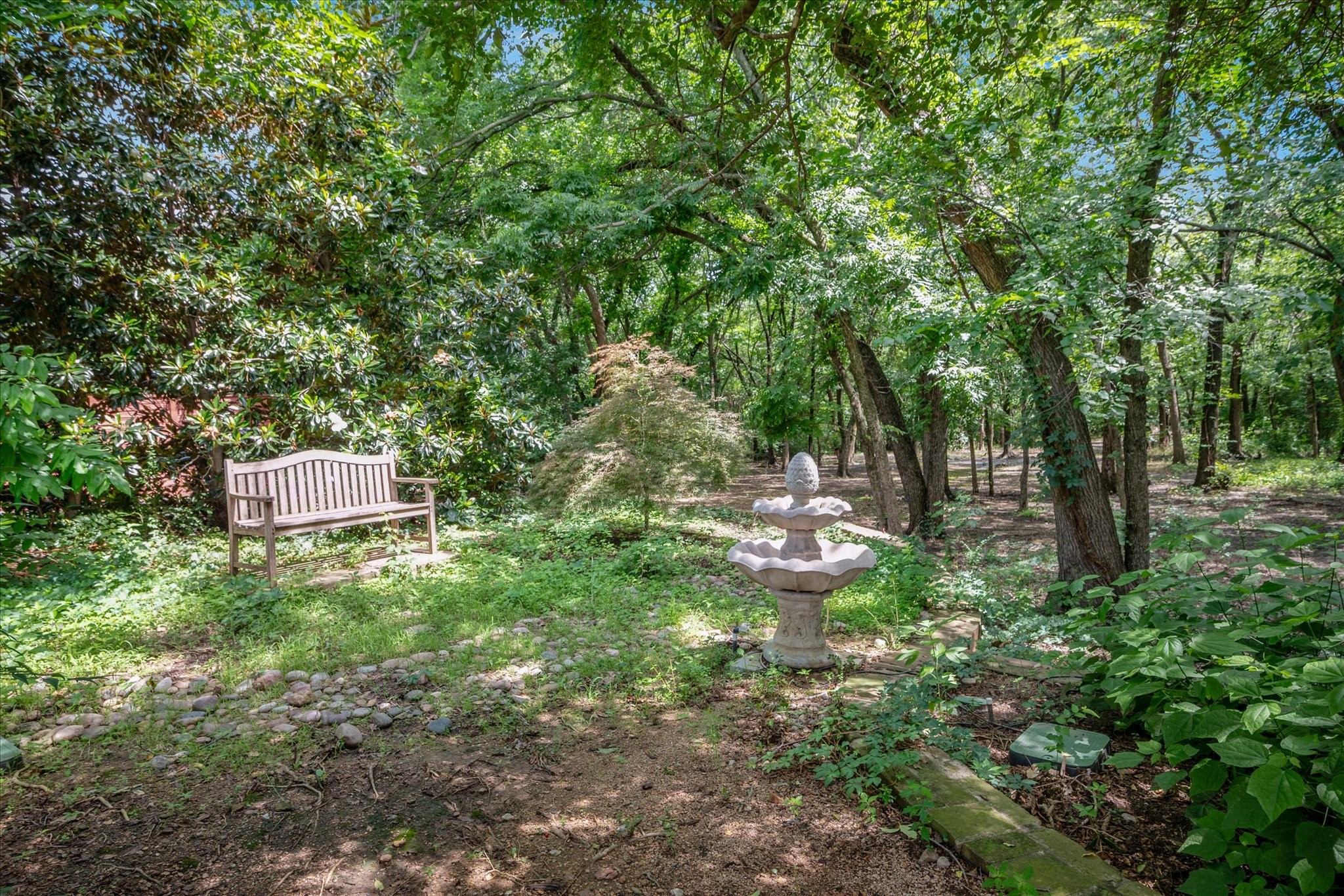 817 Creekview Lane