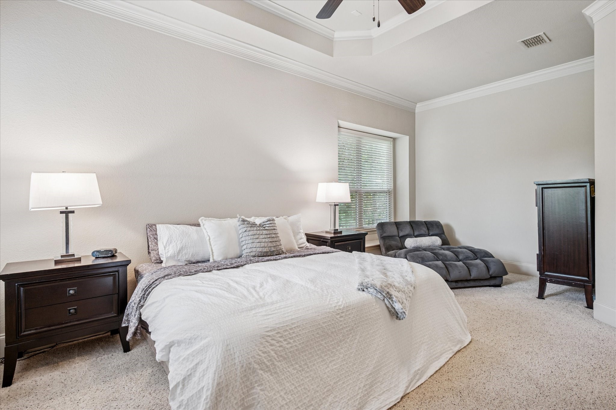 817 Creekview Lane
