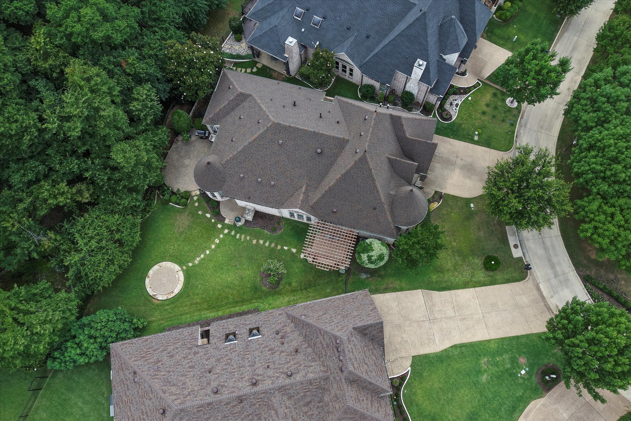 817 Creekview Lane