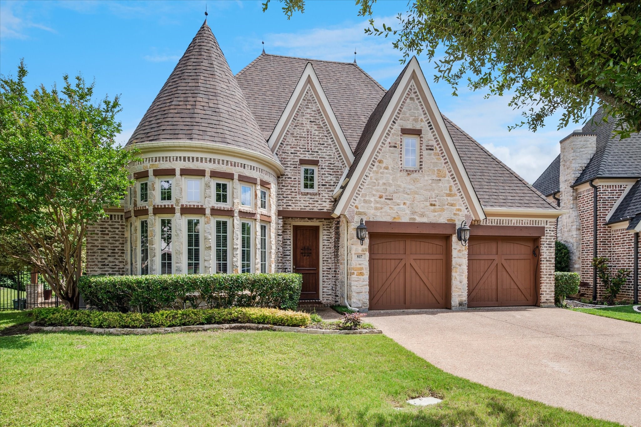 817 Creekview Lane
