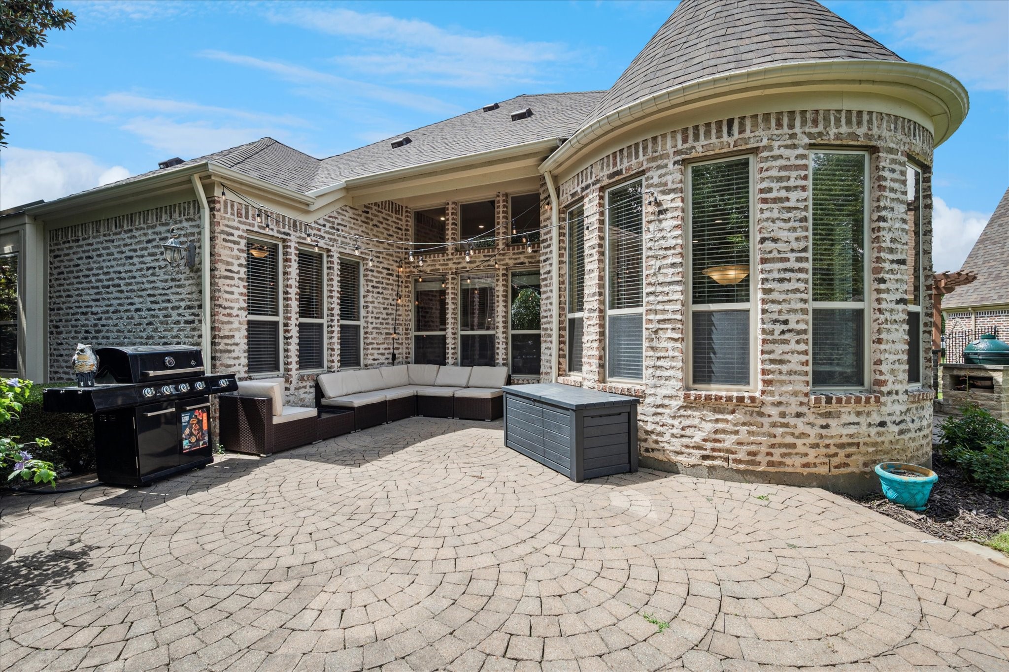 817 Creekview Lane