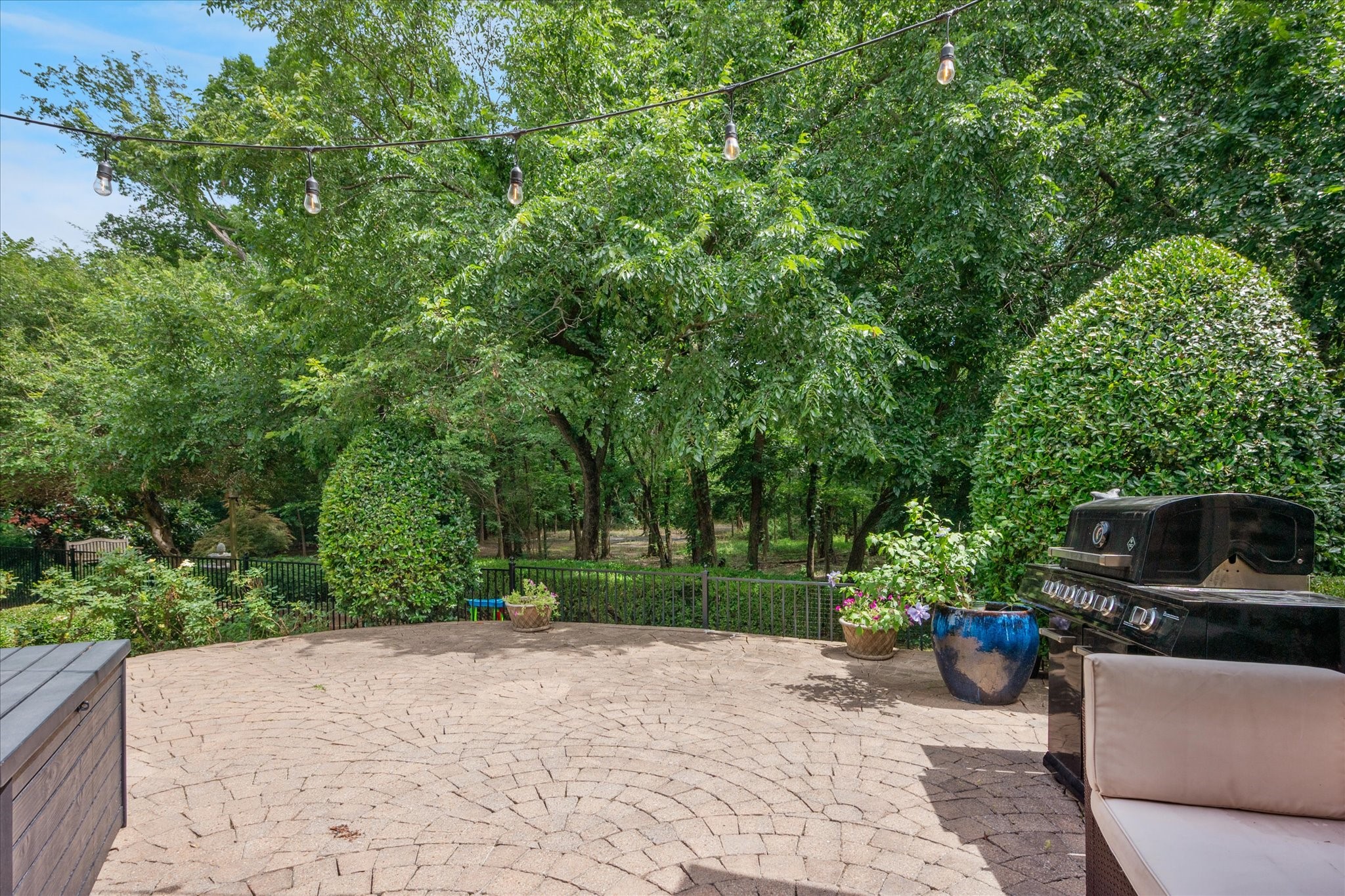 817 Creekview Lane