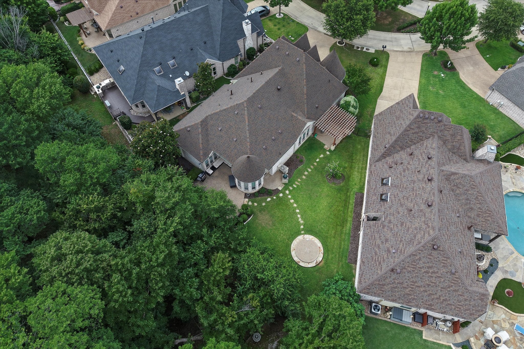 817 Creekview Lane