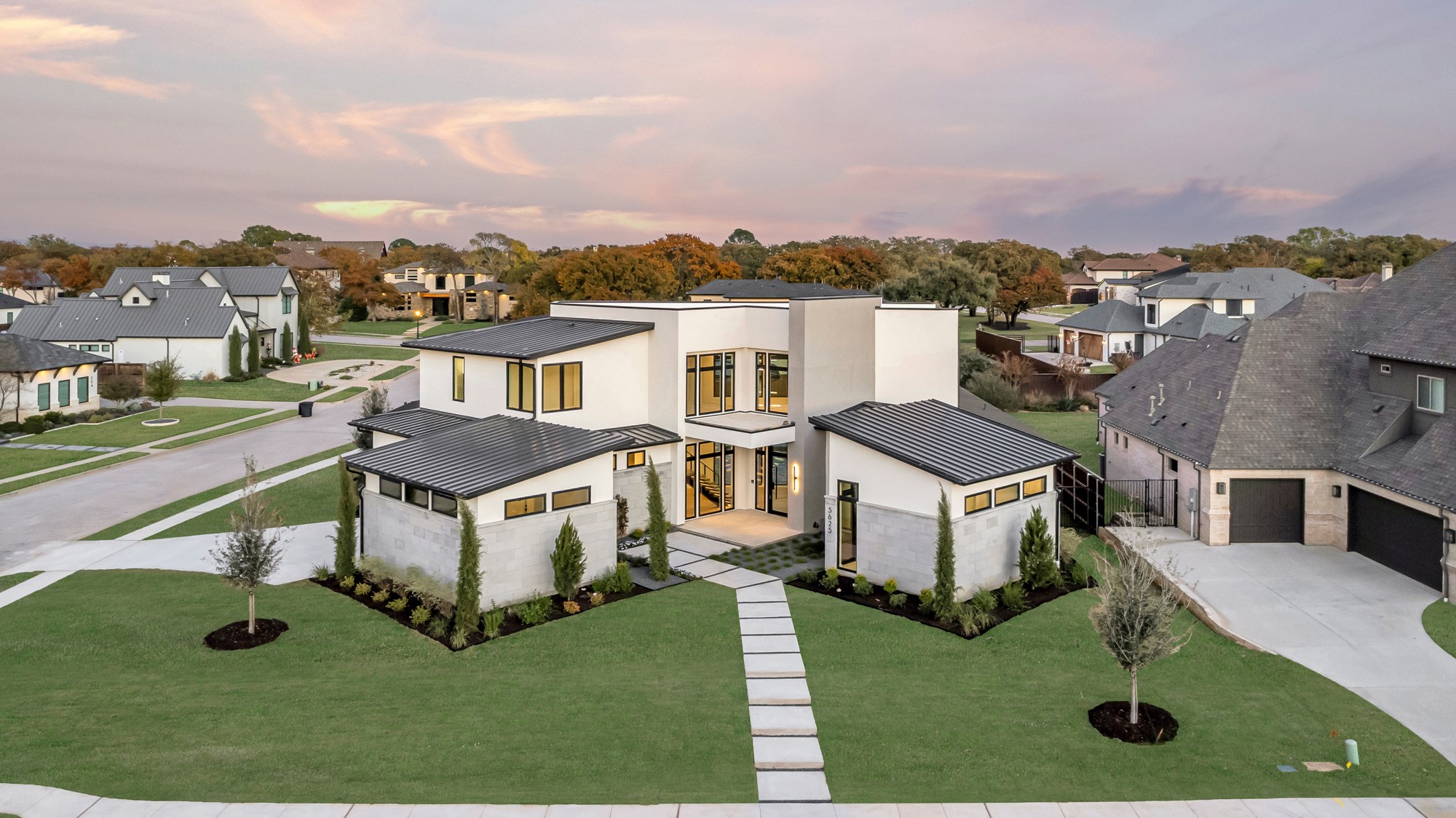 5625 Winnie Drive