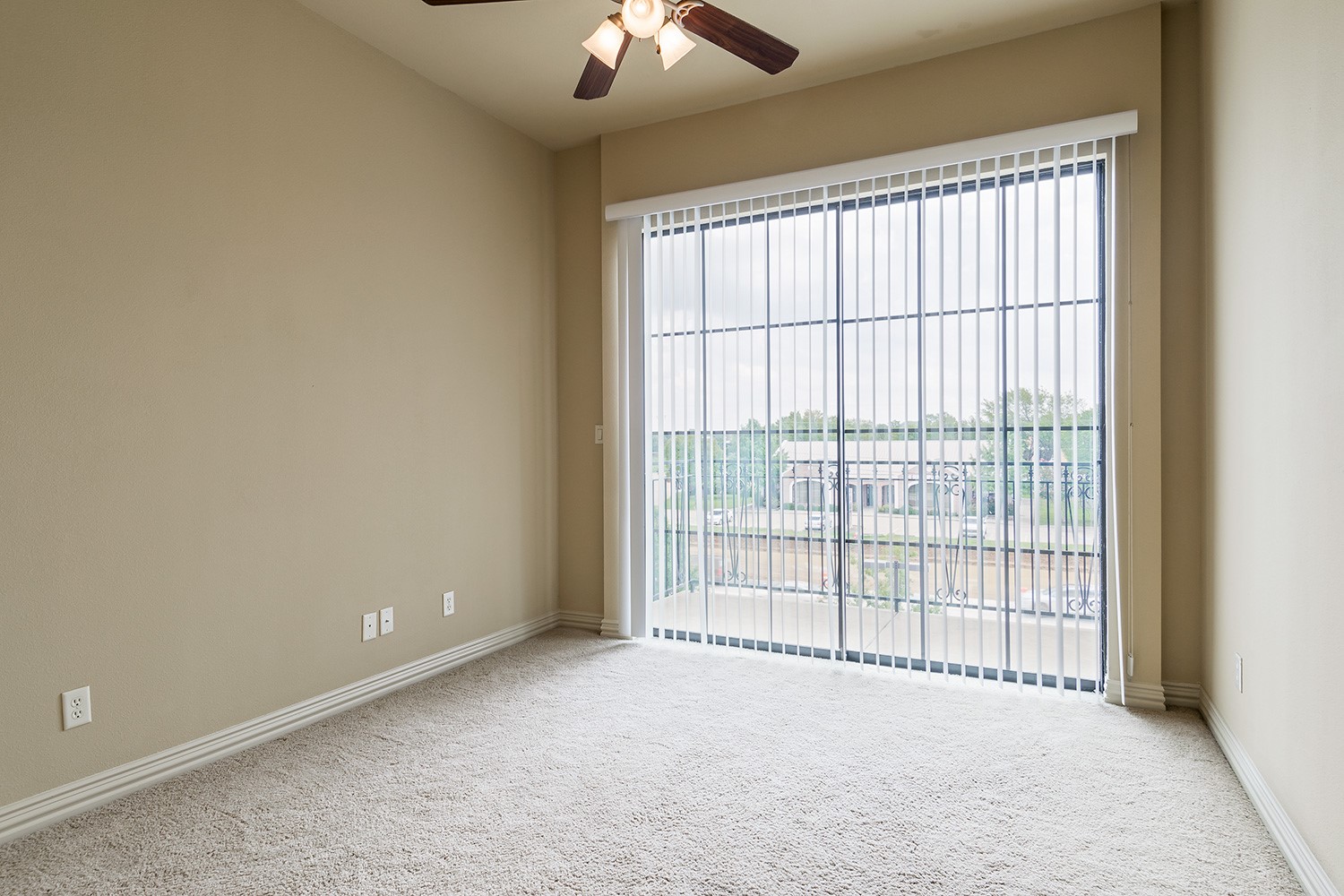 5232 Boulevard 305