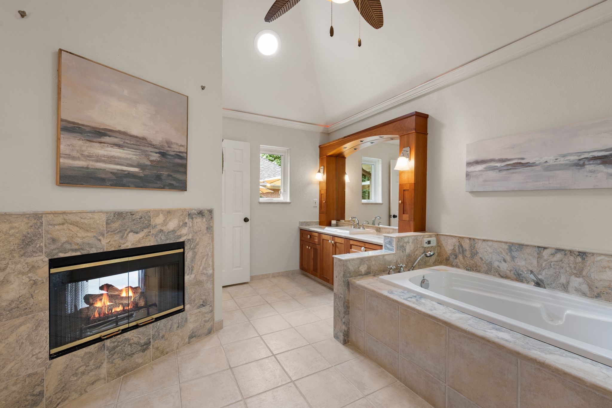 909 Dogwood Court