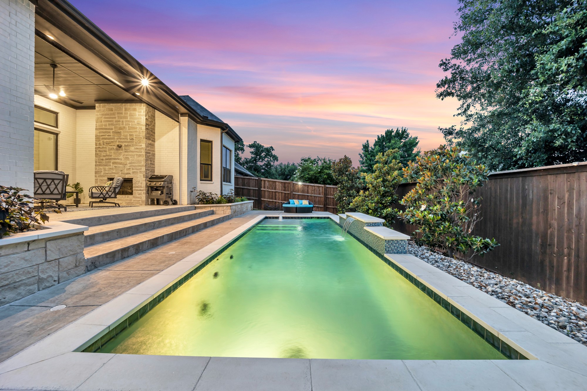 8305 Caballo Drive