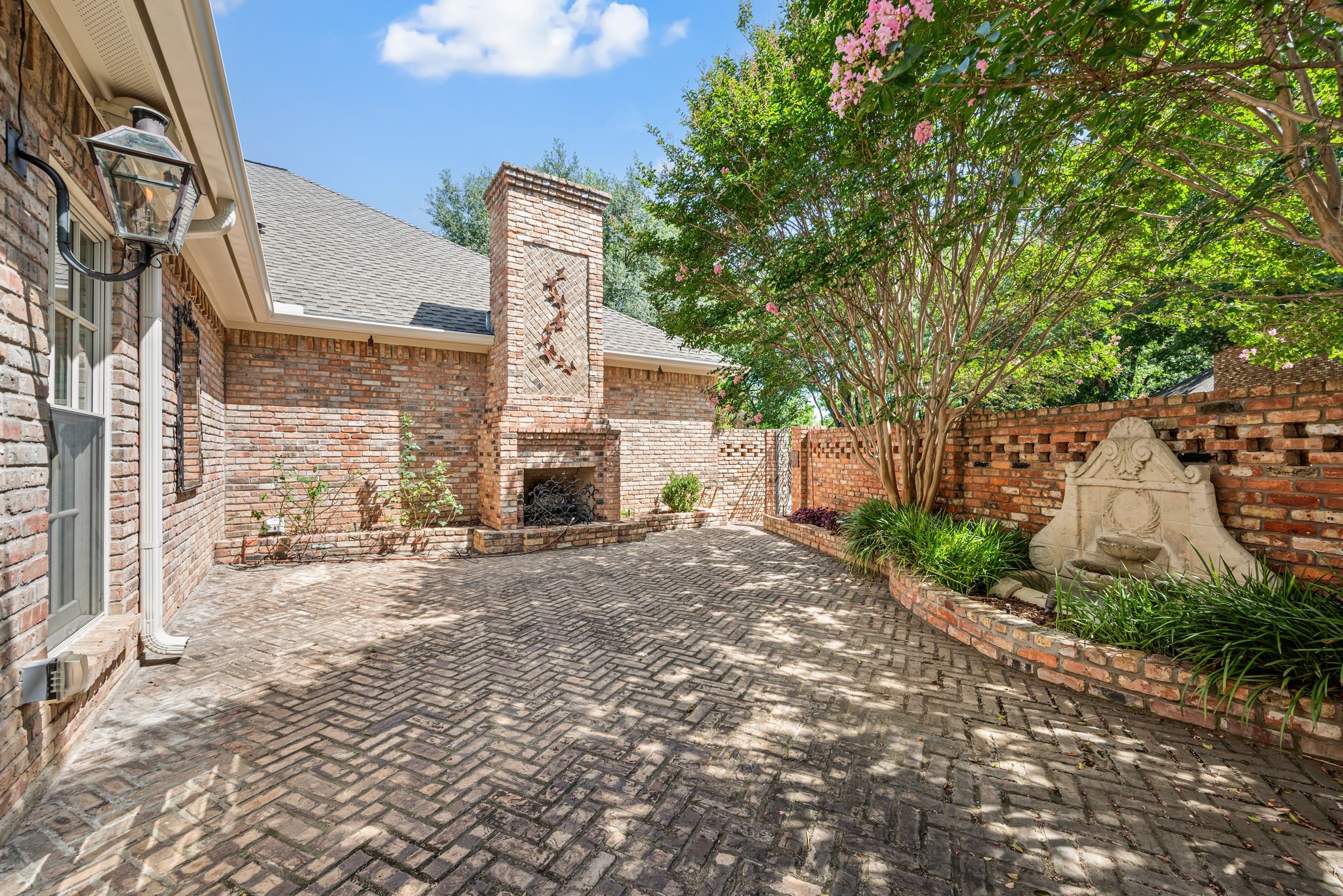 4106 Wood Creek Court