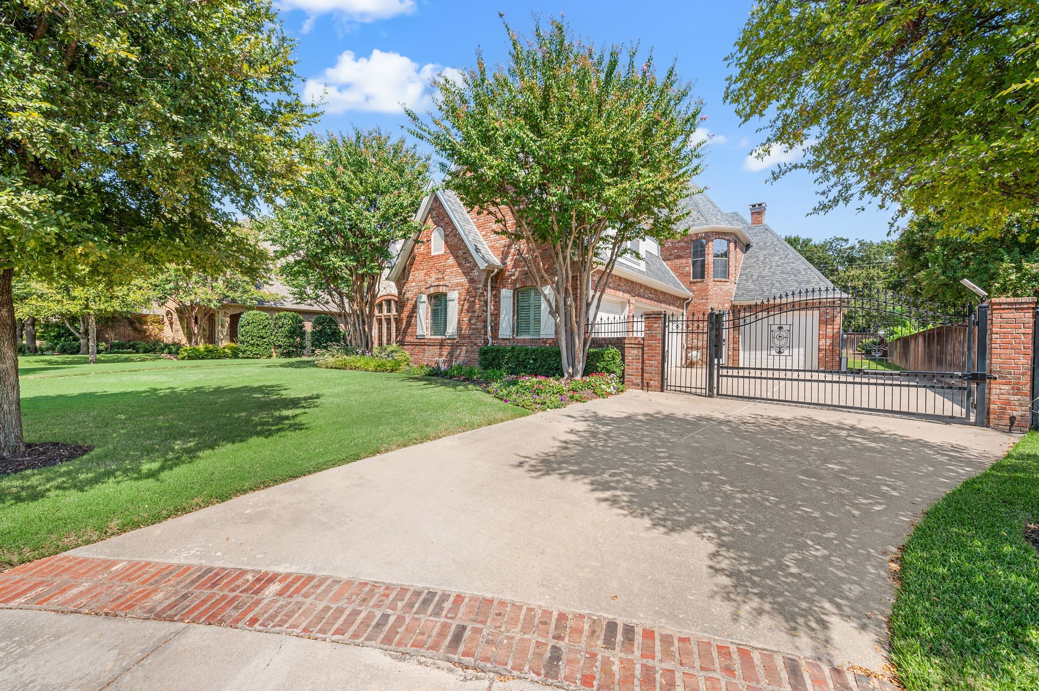 6776 St Moritz Parkway