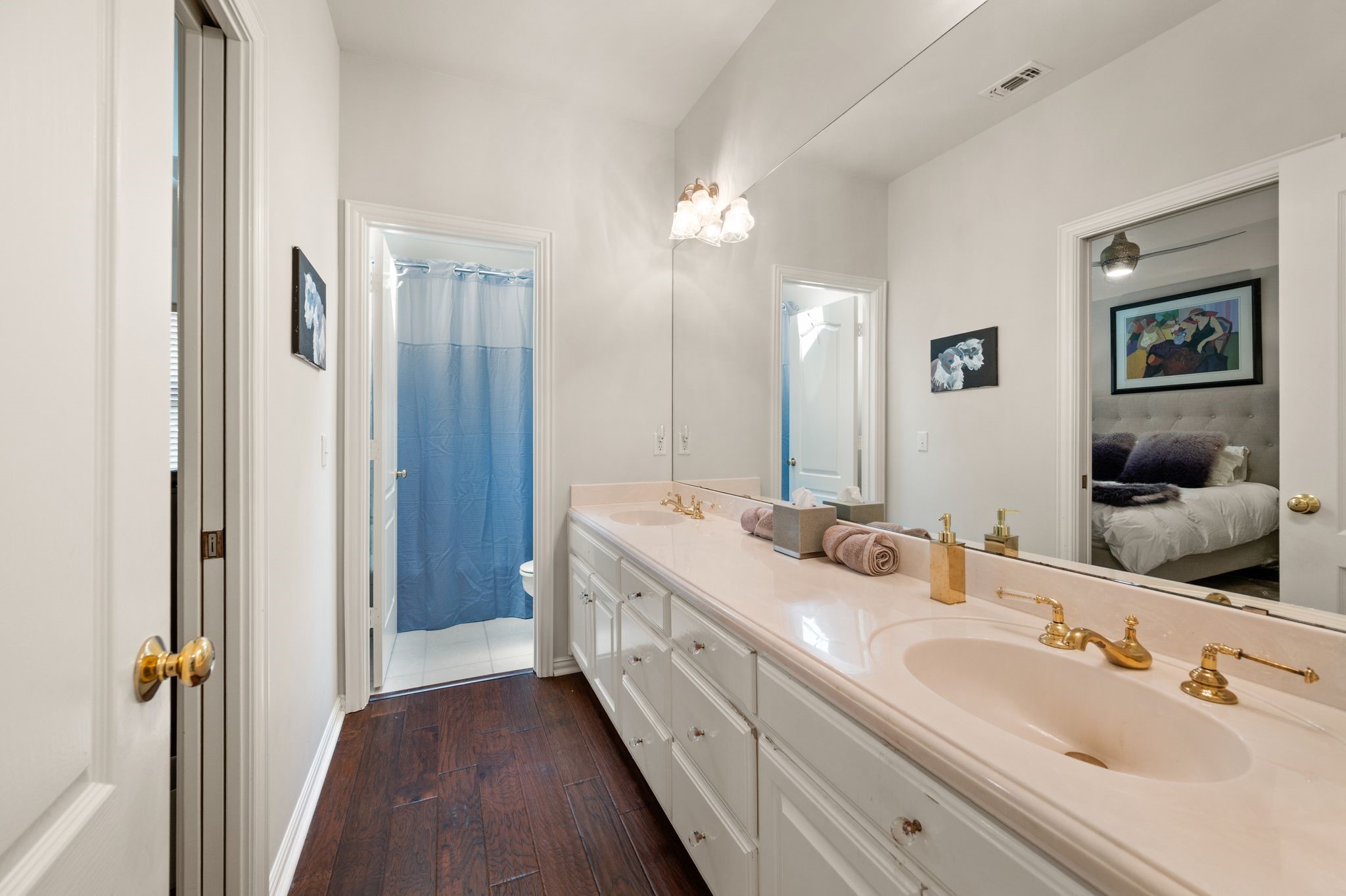2707 Red Oak Court W
