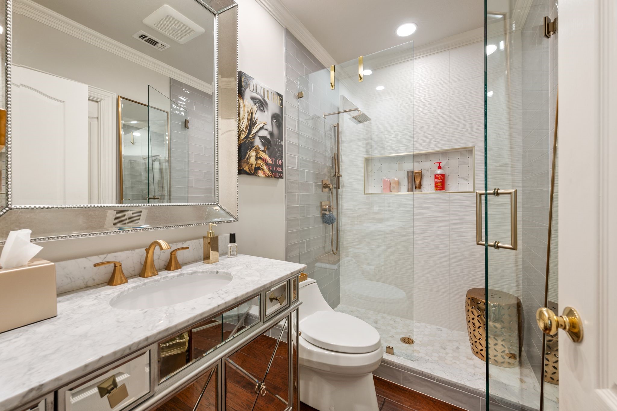 2707 Red Oak Court W