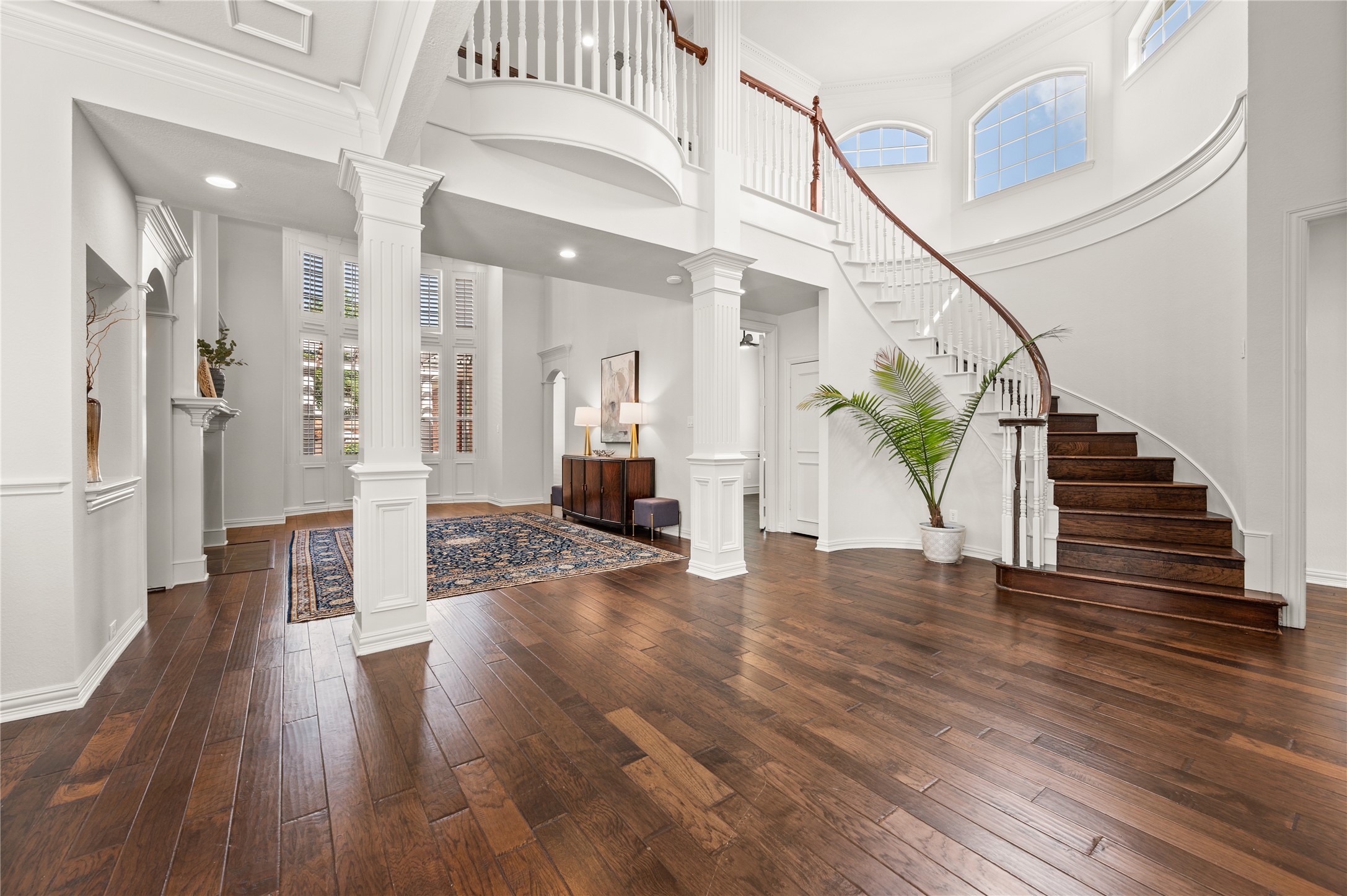 1135 Highland Oaks Drive