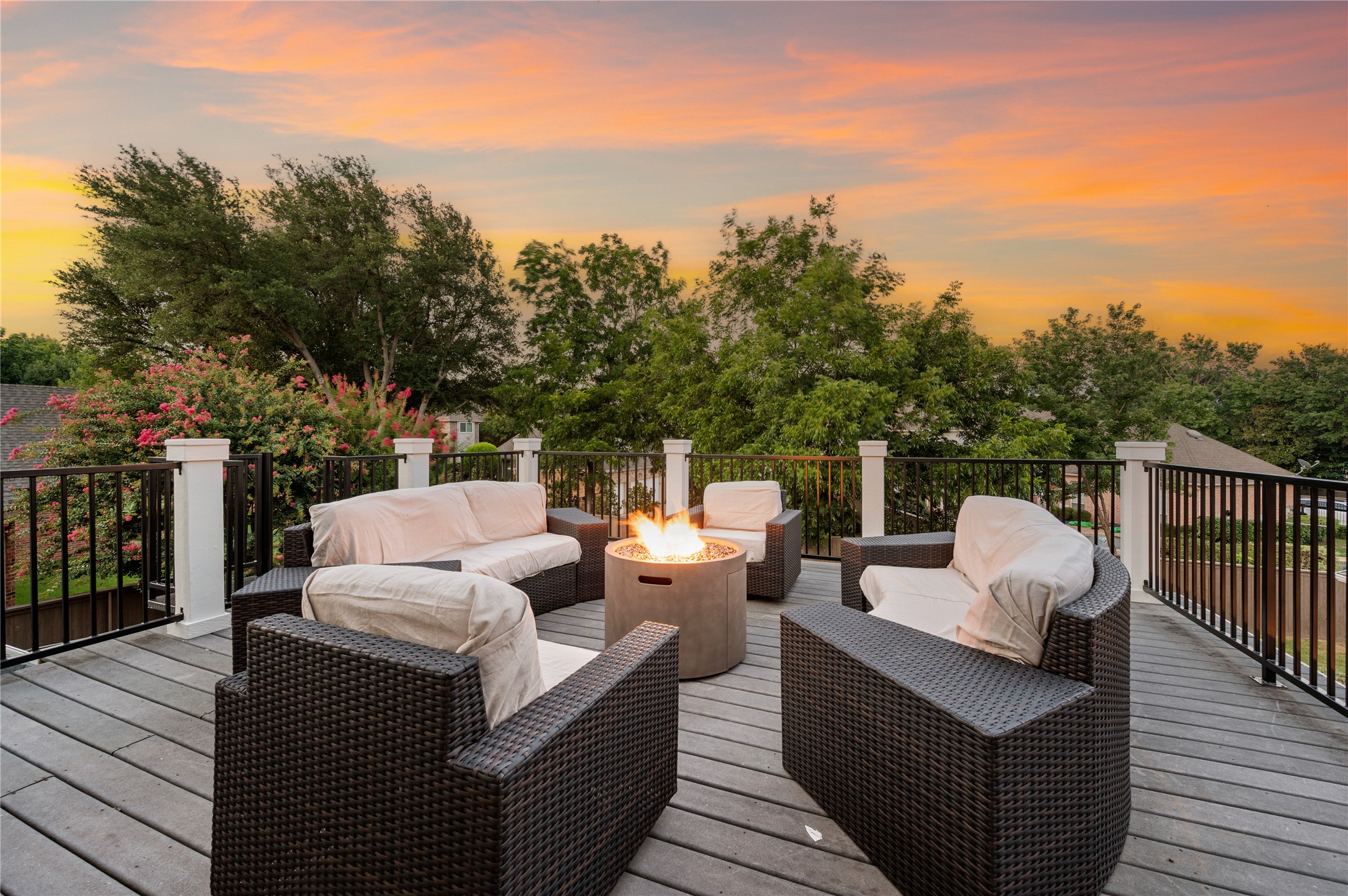 1135 Highland Oaks Drive