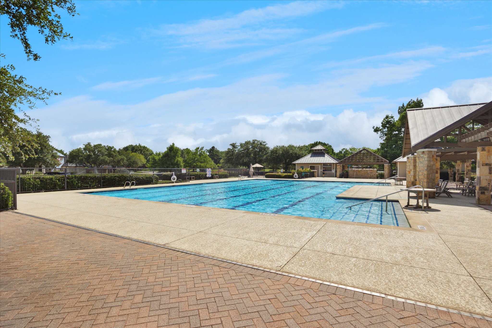 1135 Highland Oaks Drive