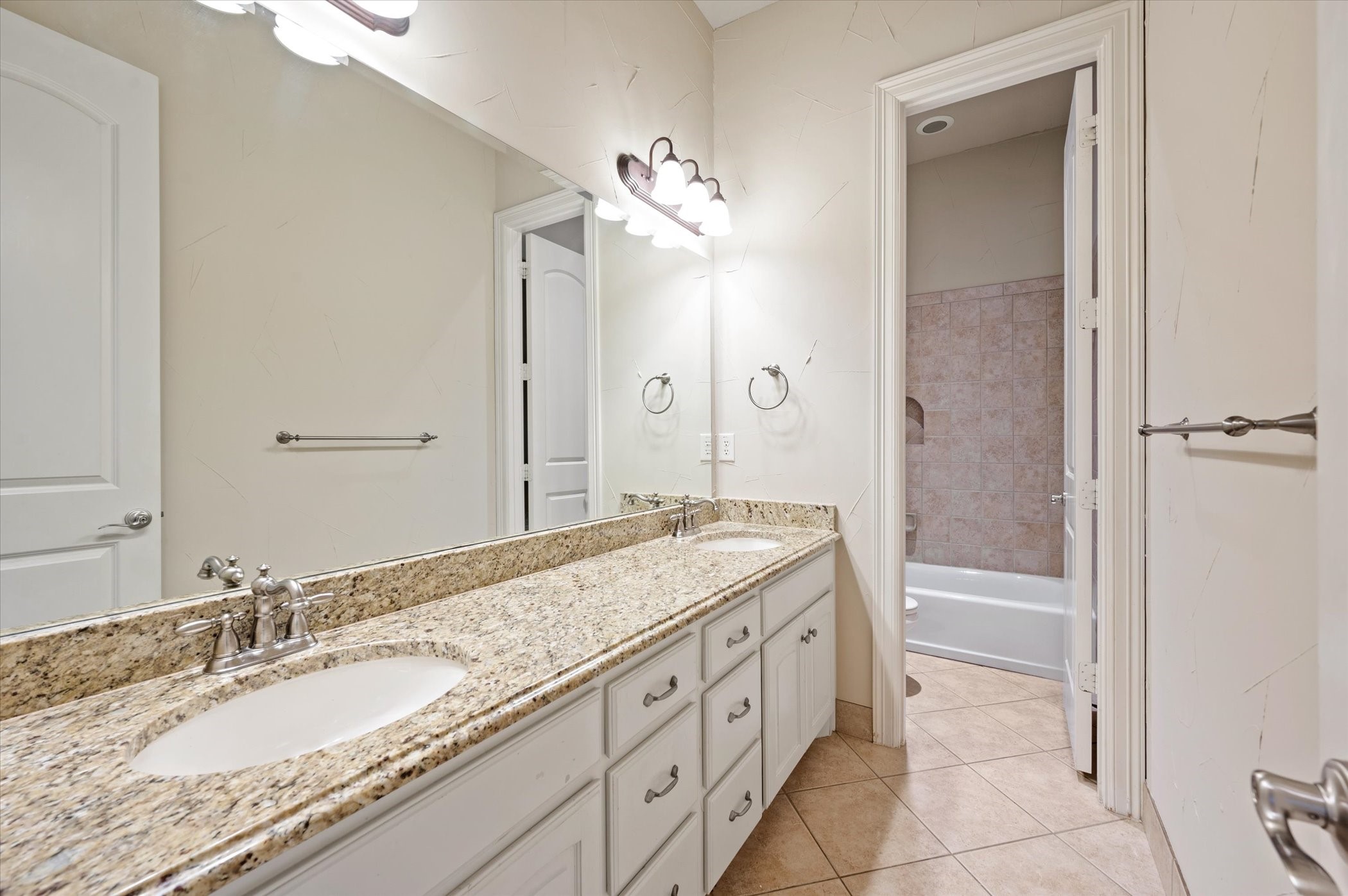 1661 Tuscan Ridge Circle