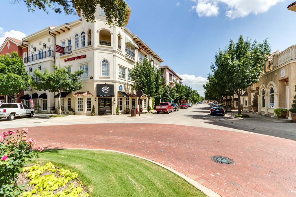 55 Main Street 300