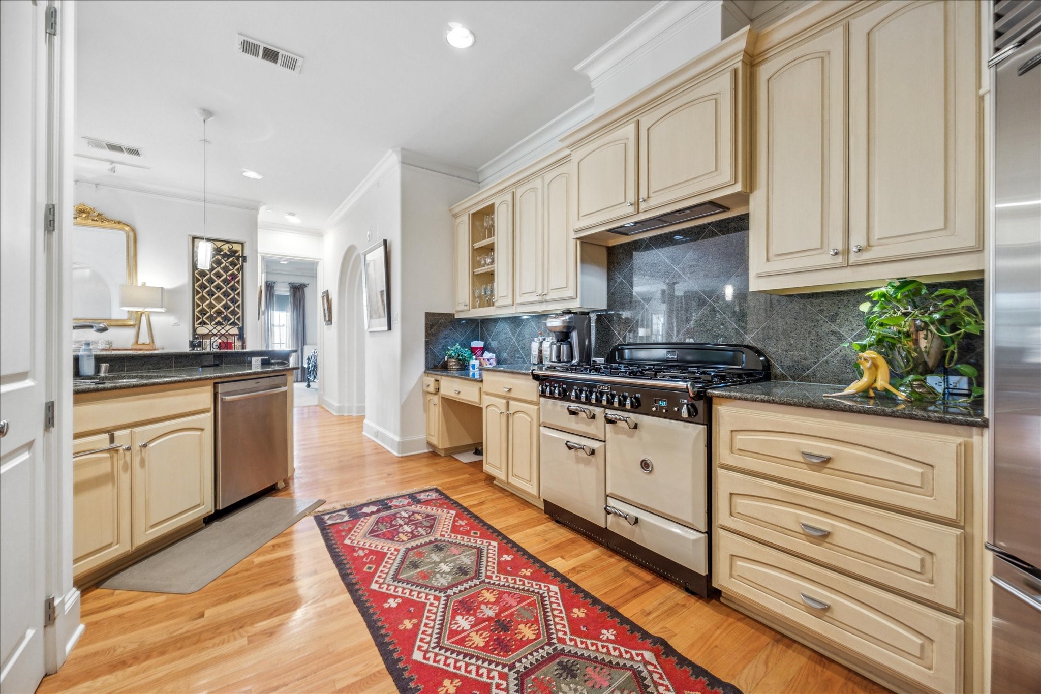55 Main Street 300