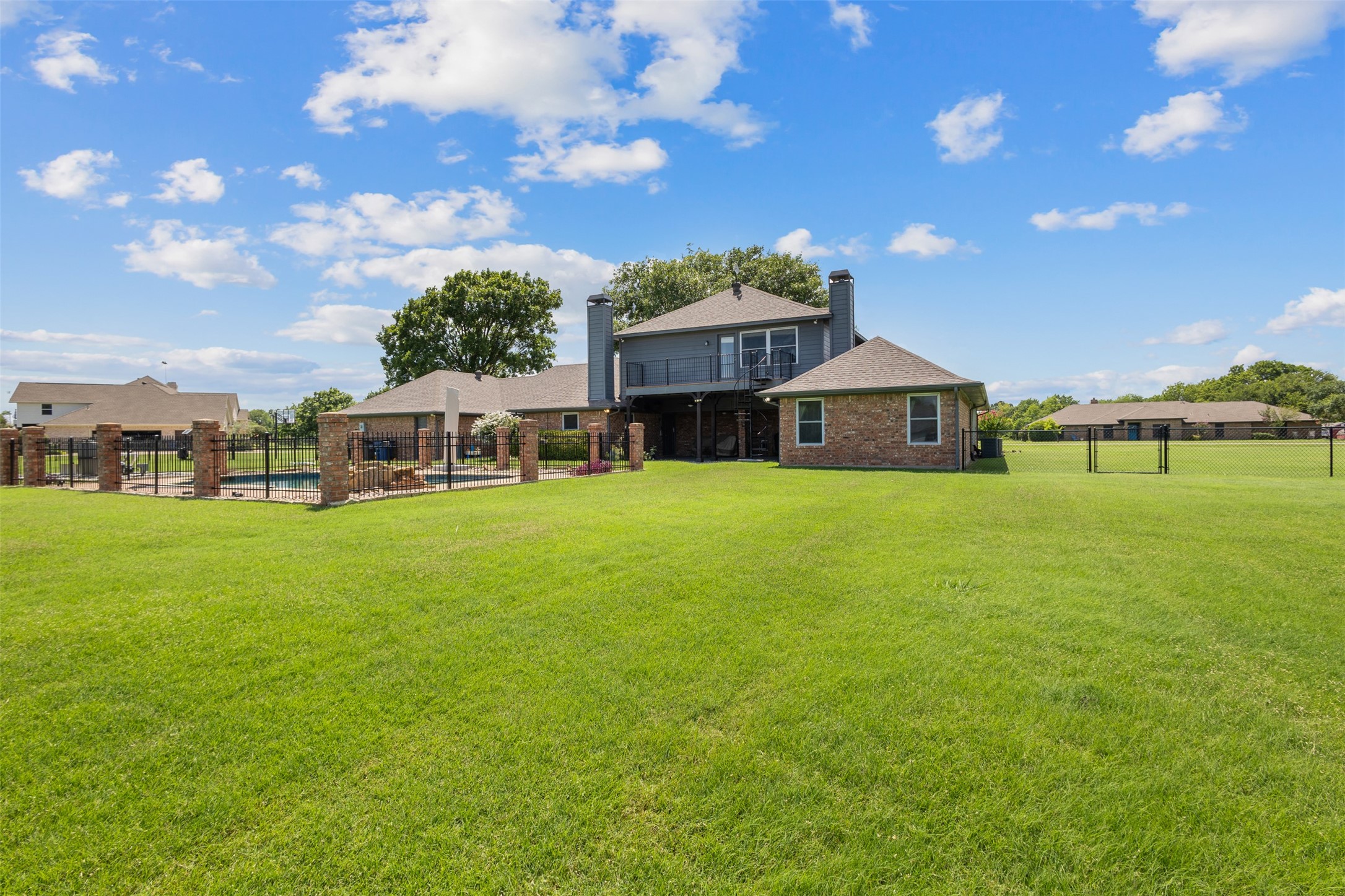 608 Fairbrook Drive
