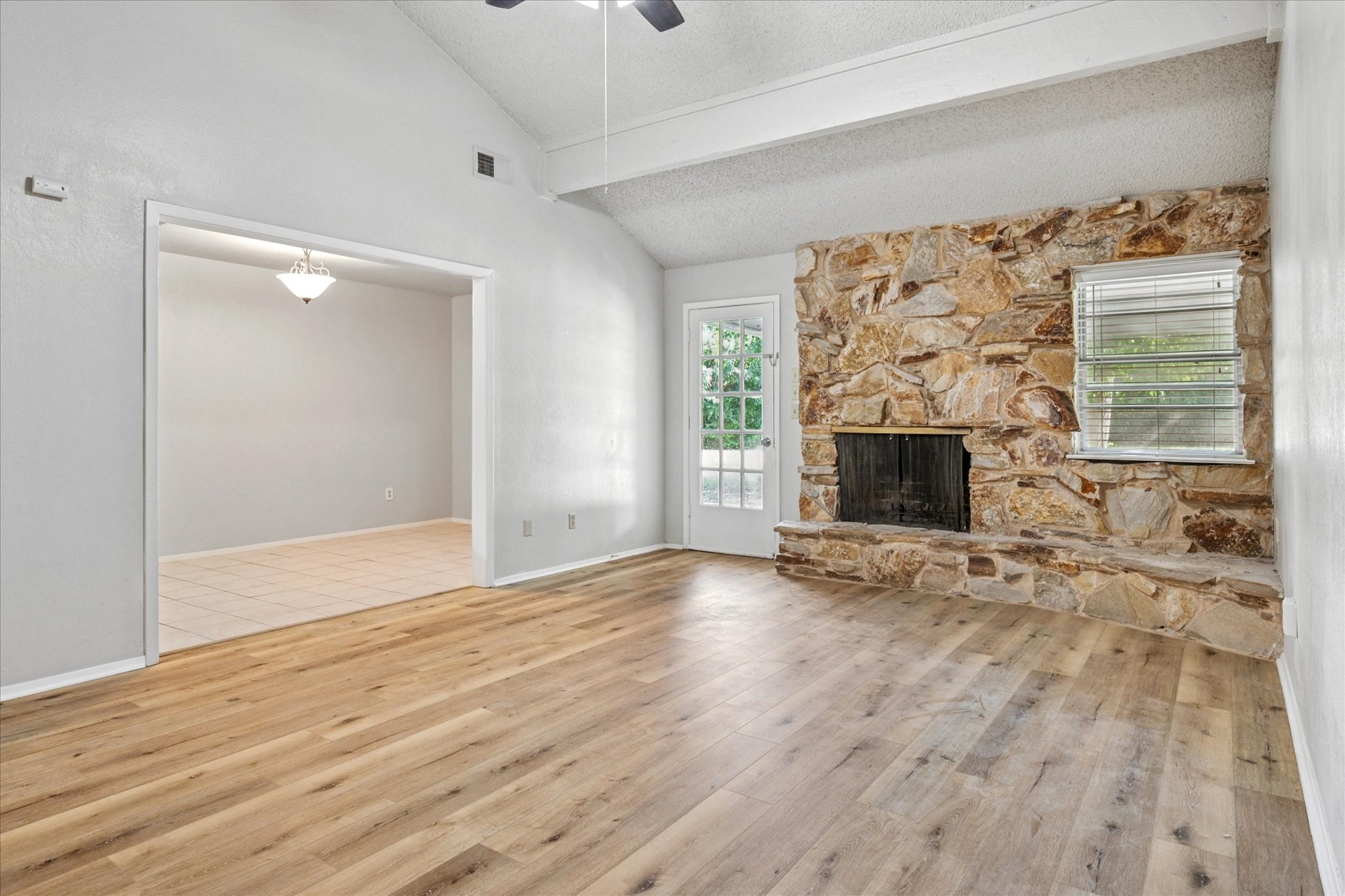 201 Valley View Drive N