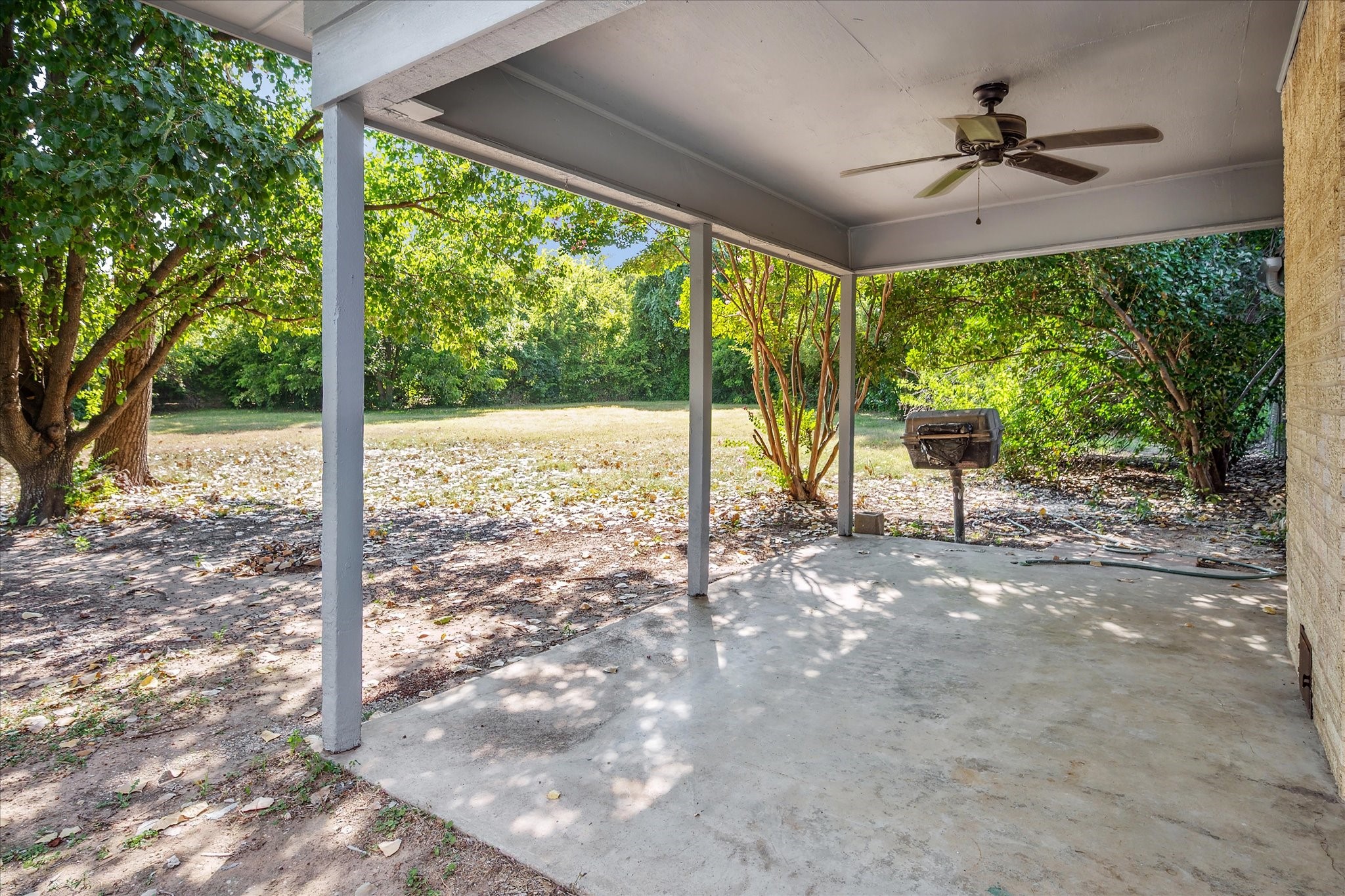 201 Valley View Drive N